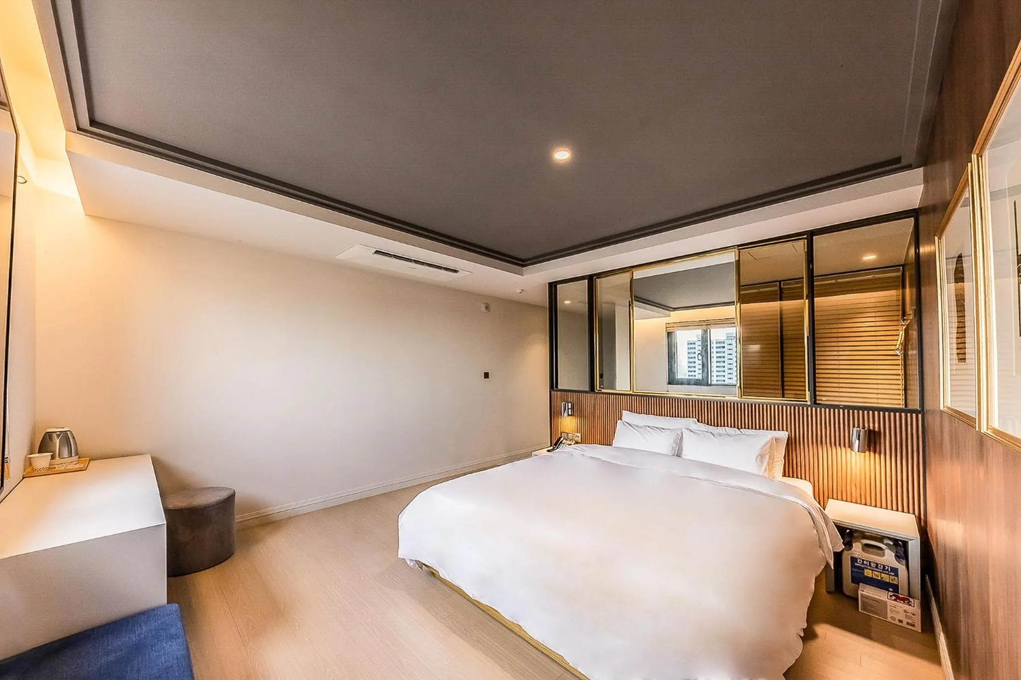 Bed in Brown-Dot Hotel Ulsan-Sincheon
