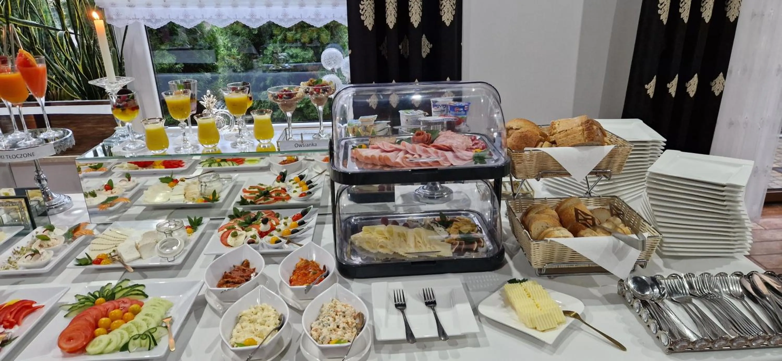 Breakfast in Cynamon