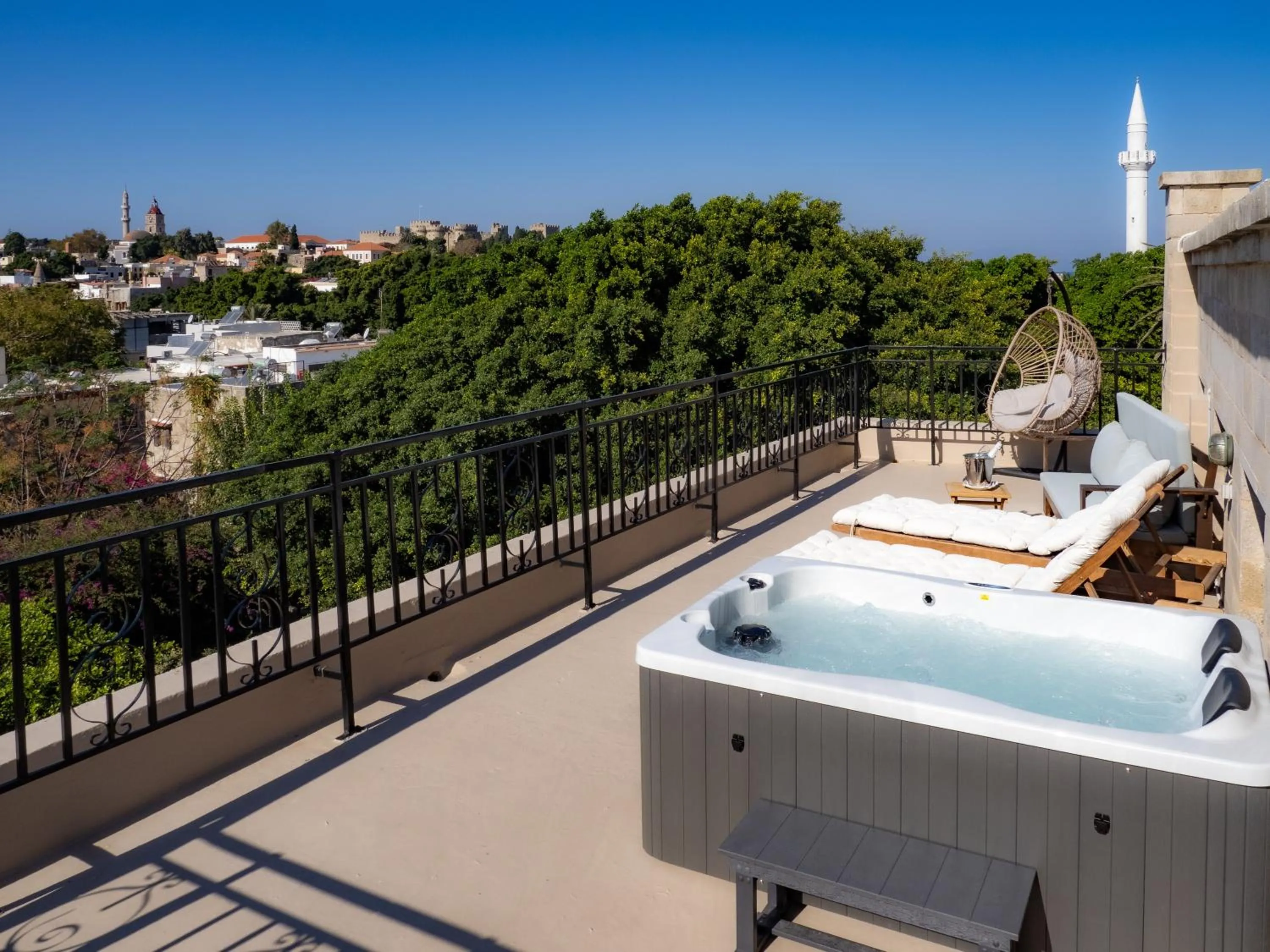 Day in In Camera Art Boutique Hotel