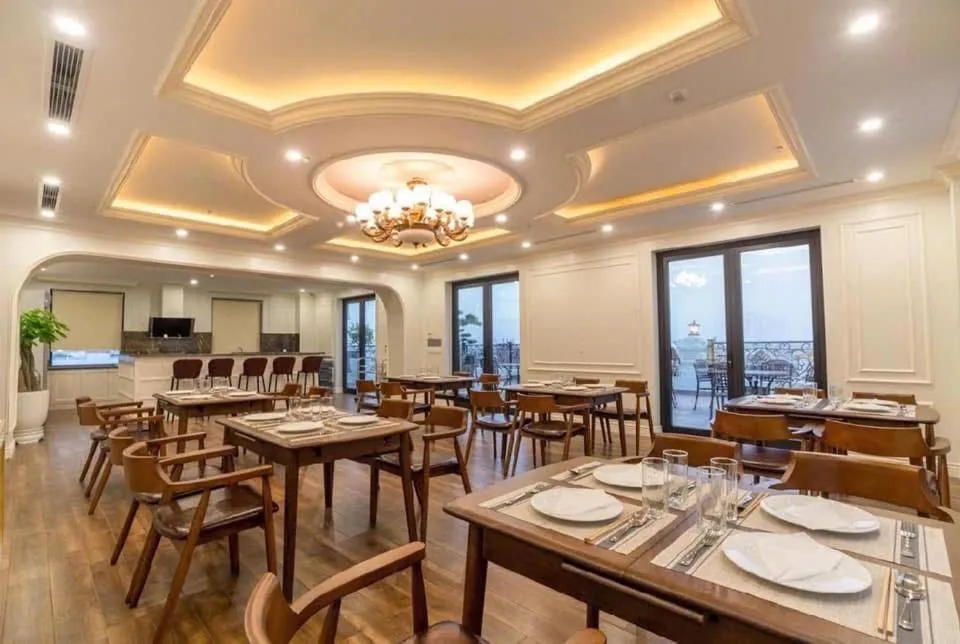 Restaurant/places to eat in Victory Hotel & Apartment Hai Phong