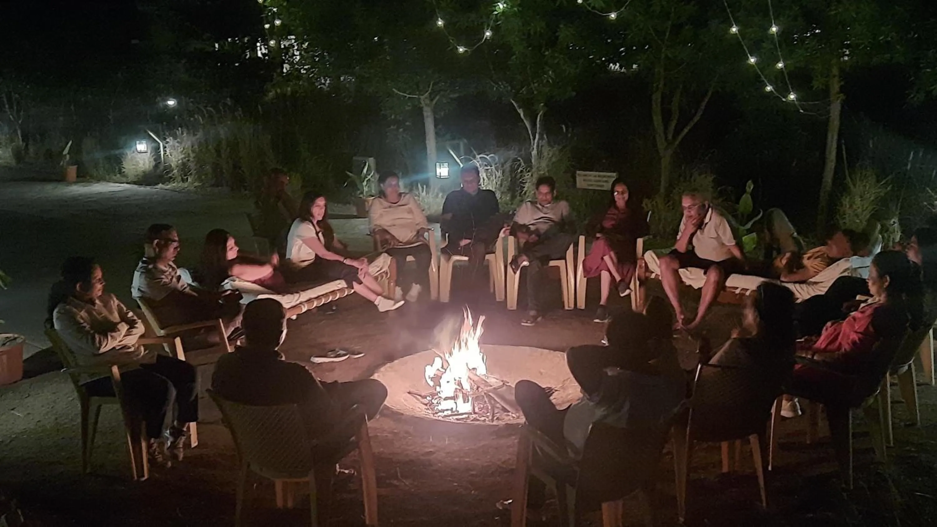 Guests in Blackbuck Safari Lodge Velavadar