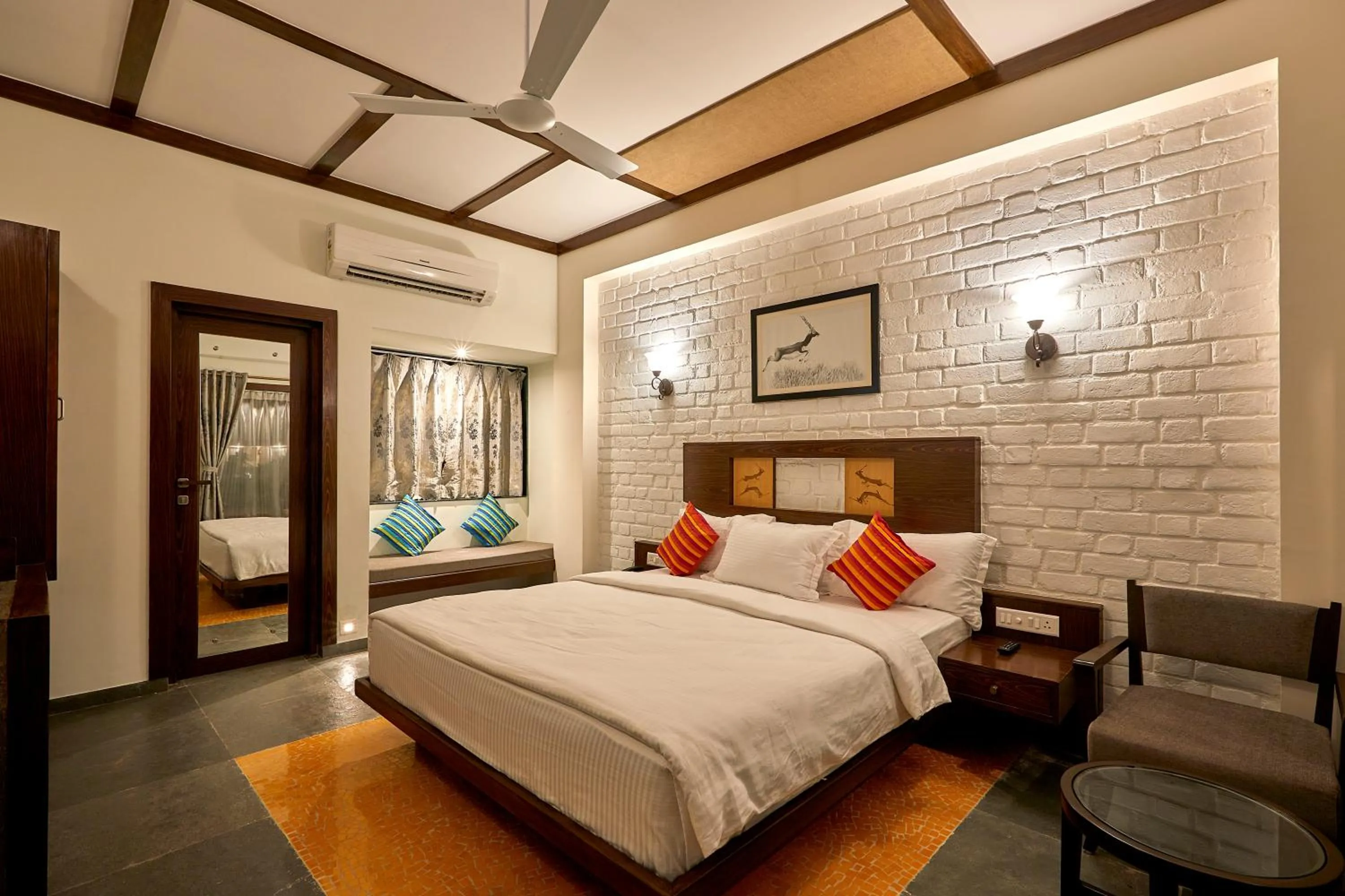 Bedroom, Bed in Blackbuck Safari Lodge Velavadar