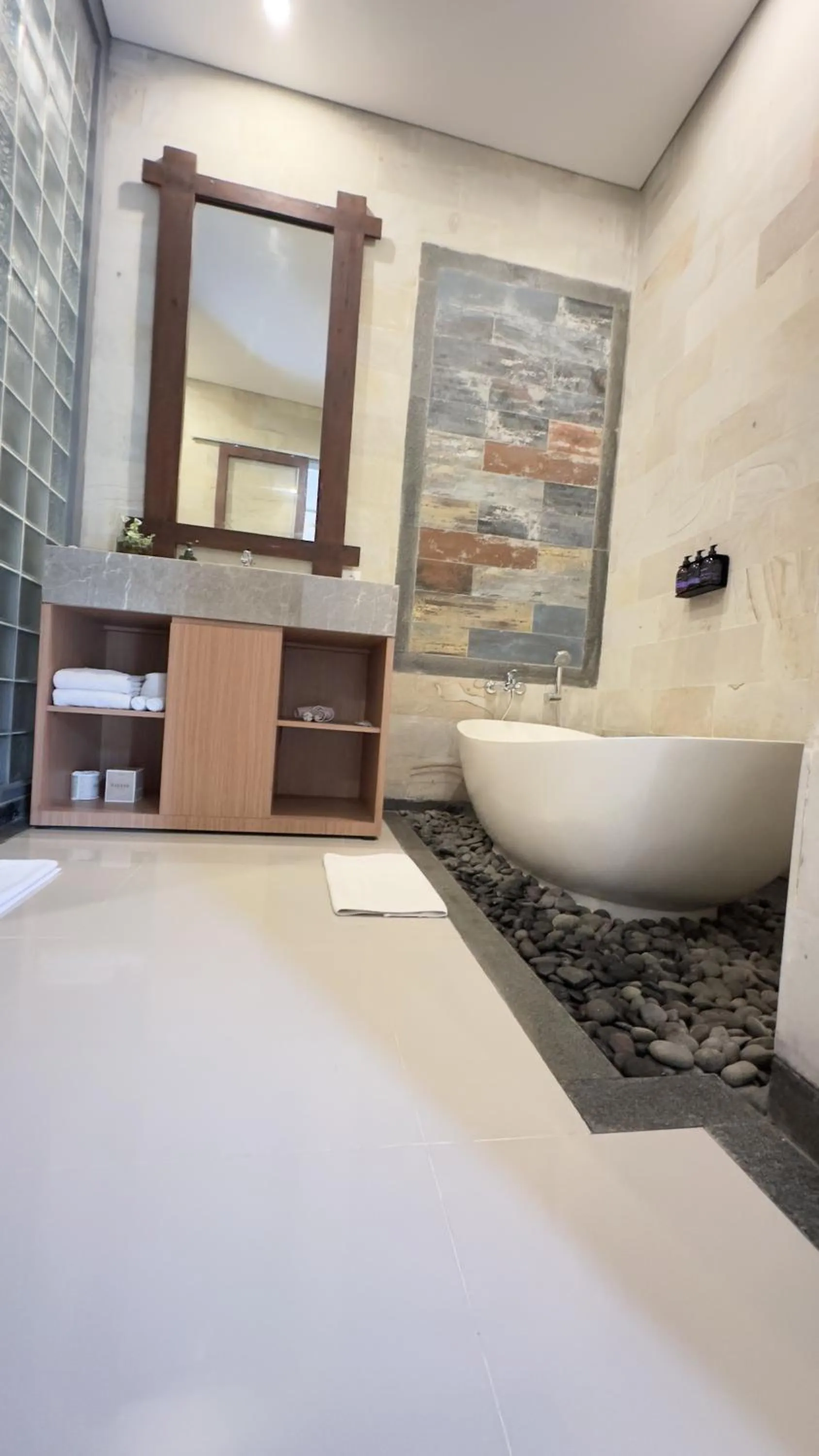 Bathroom in Kaja Villa