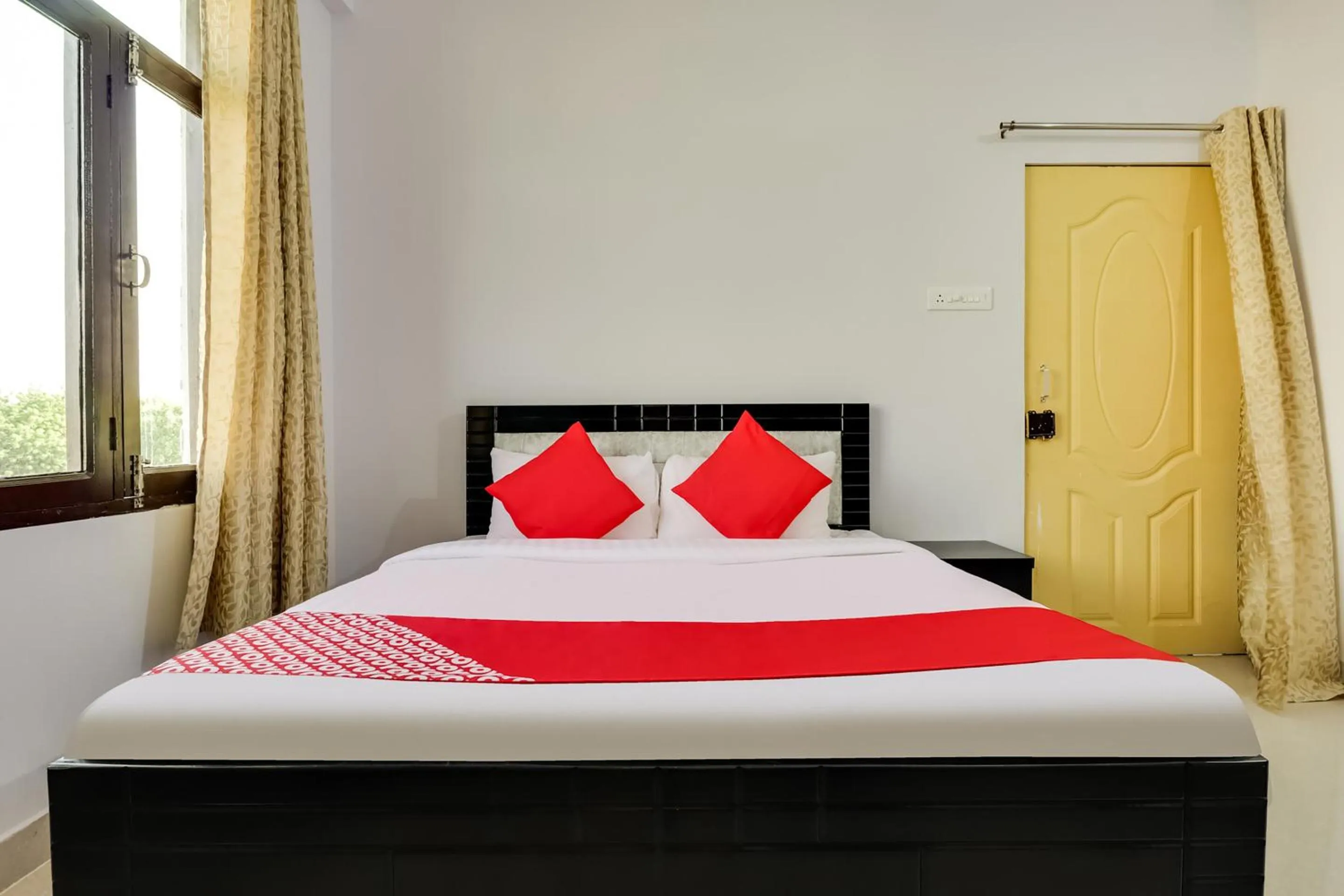 Bedroom, Bed in Hotel O Vgs