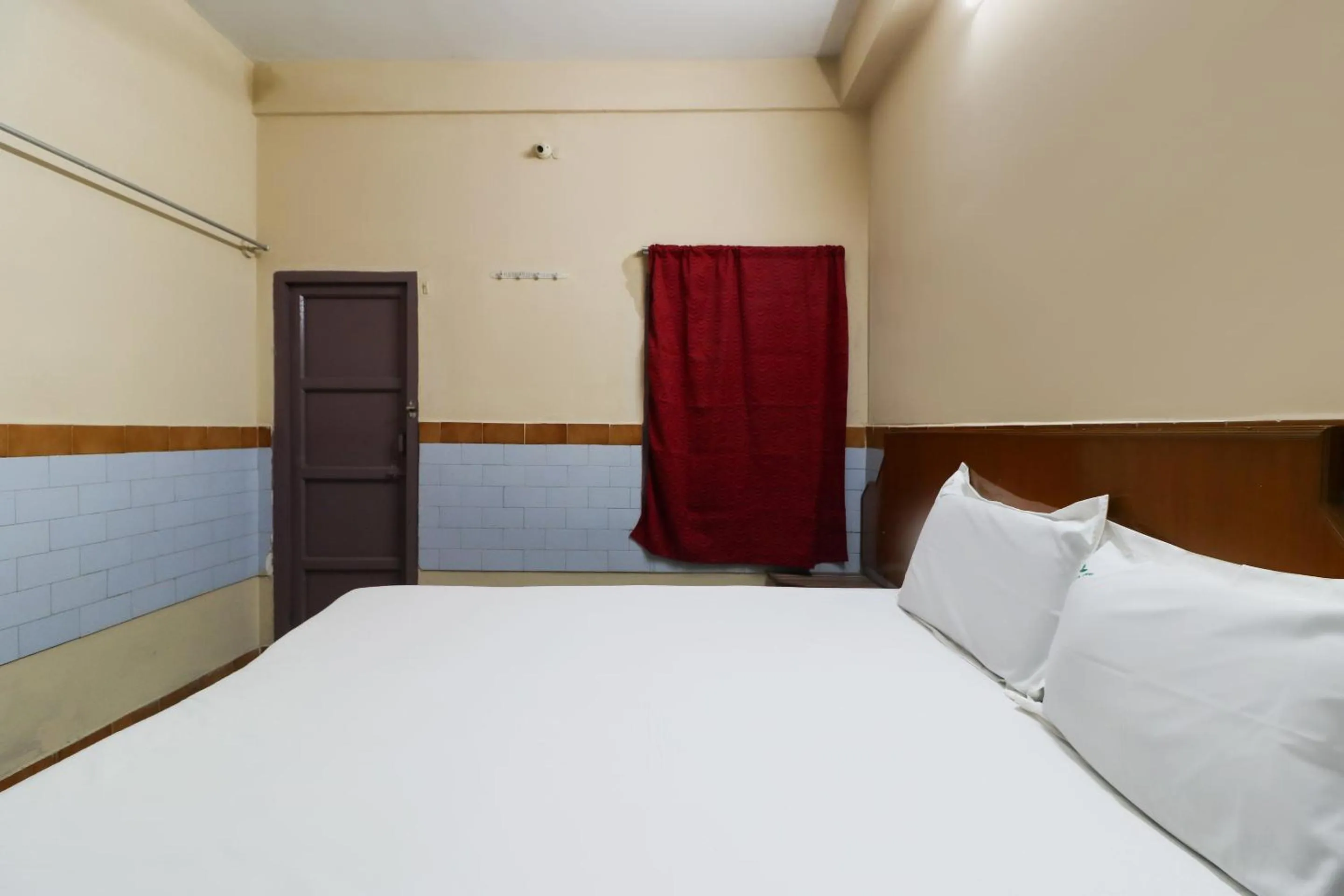 Bedroom, Bed in Hotel O Jayanthi Mansion