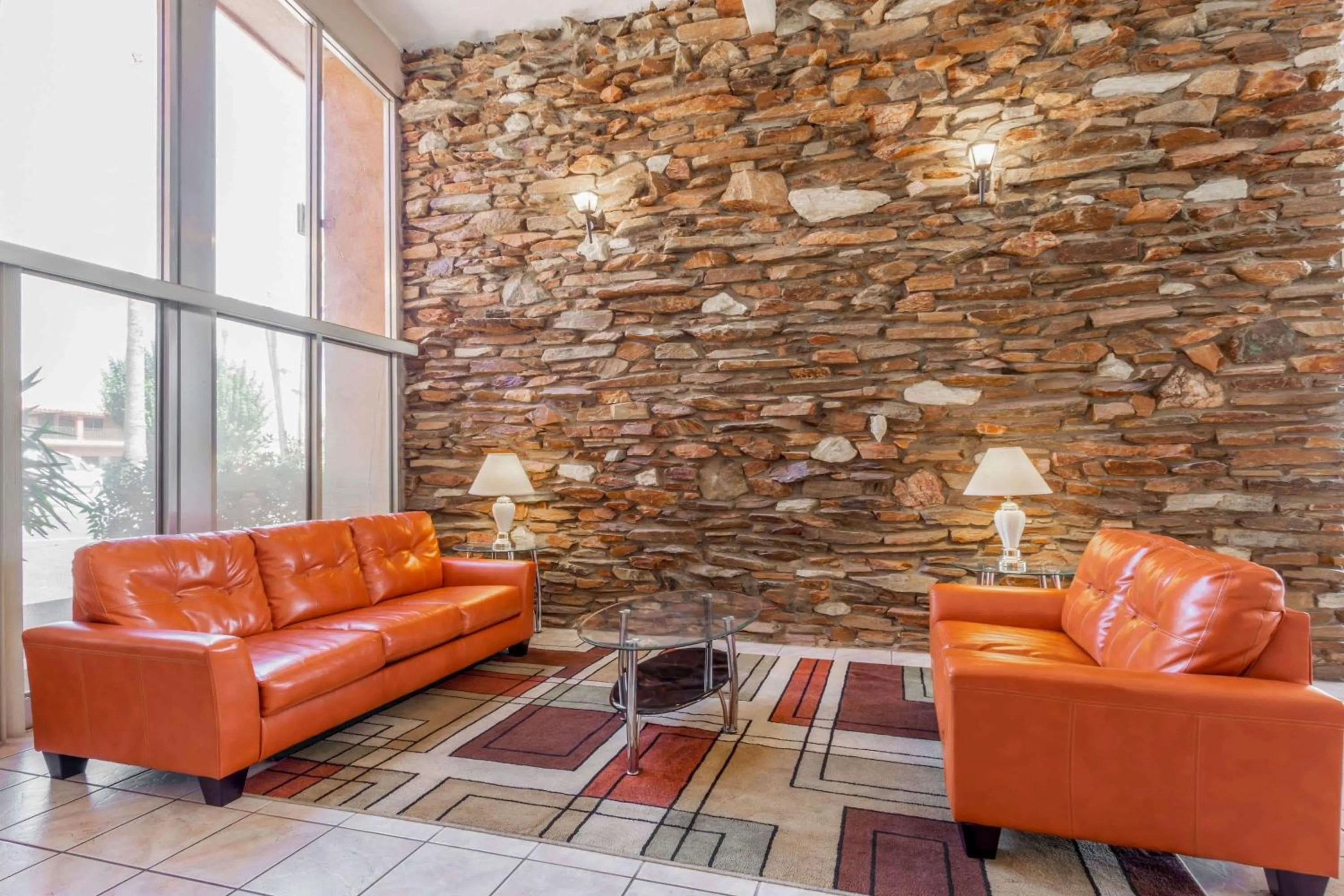 Lobby or reception in Howard Johnson by Wyndham Phoenix Airport/Downtown Area