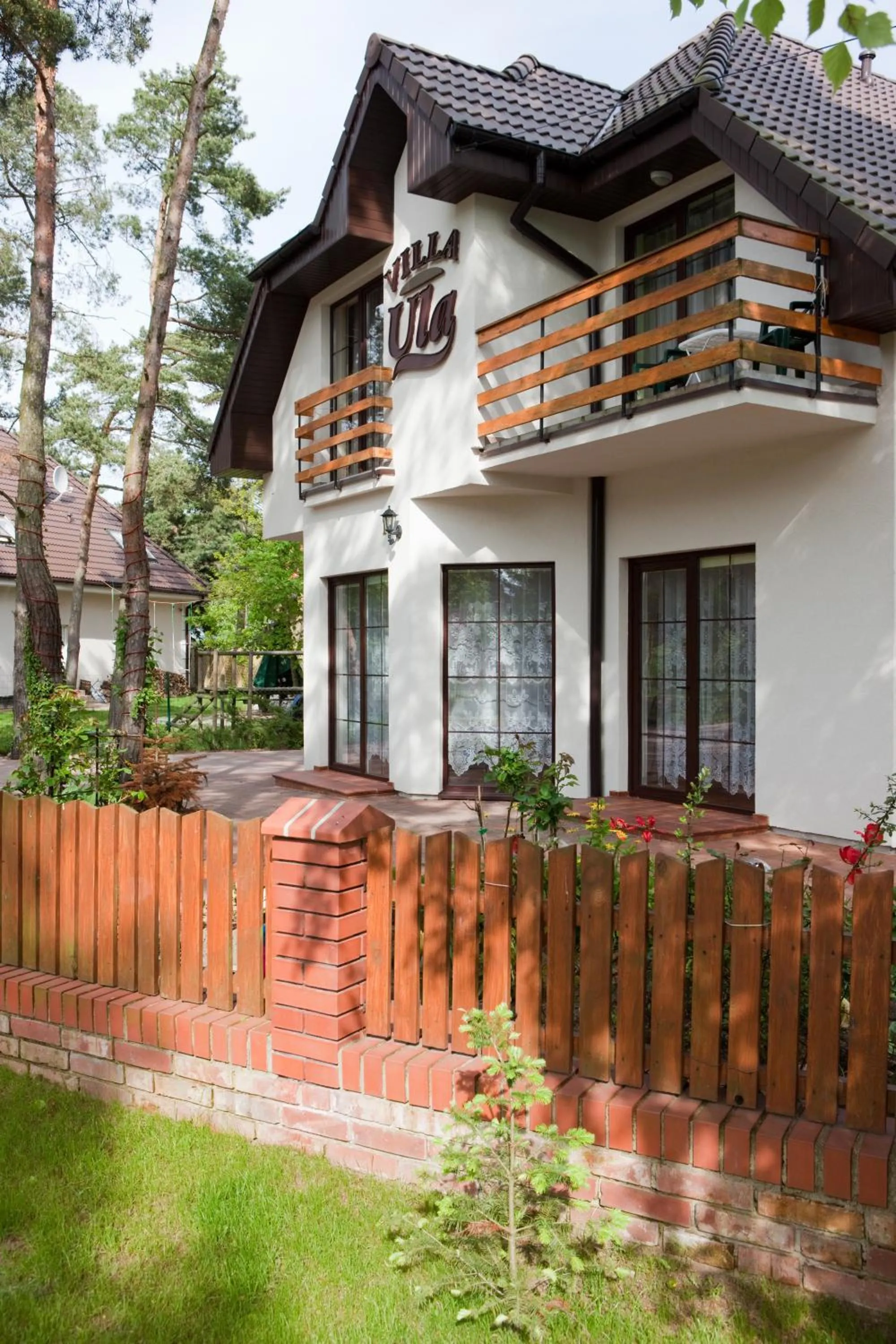 Property building in Villa Ula