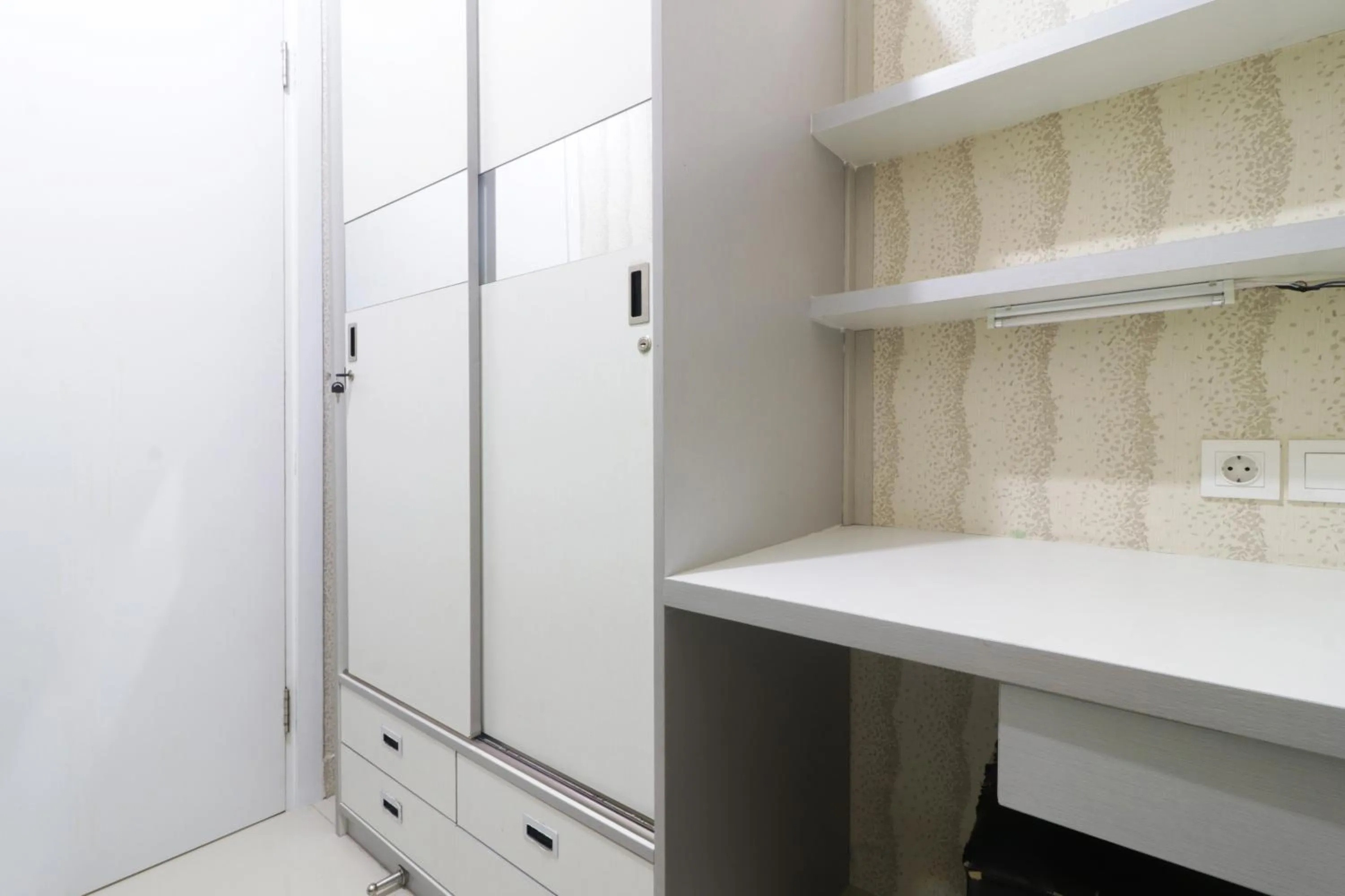 wardrobe in Green Pramuka City by SR Property