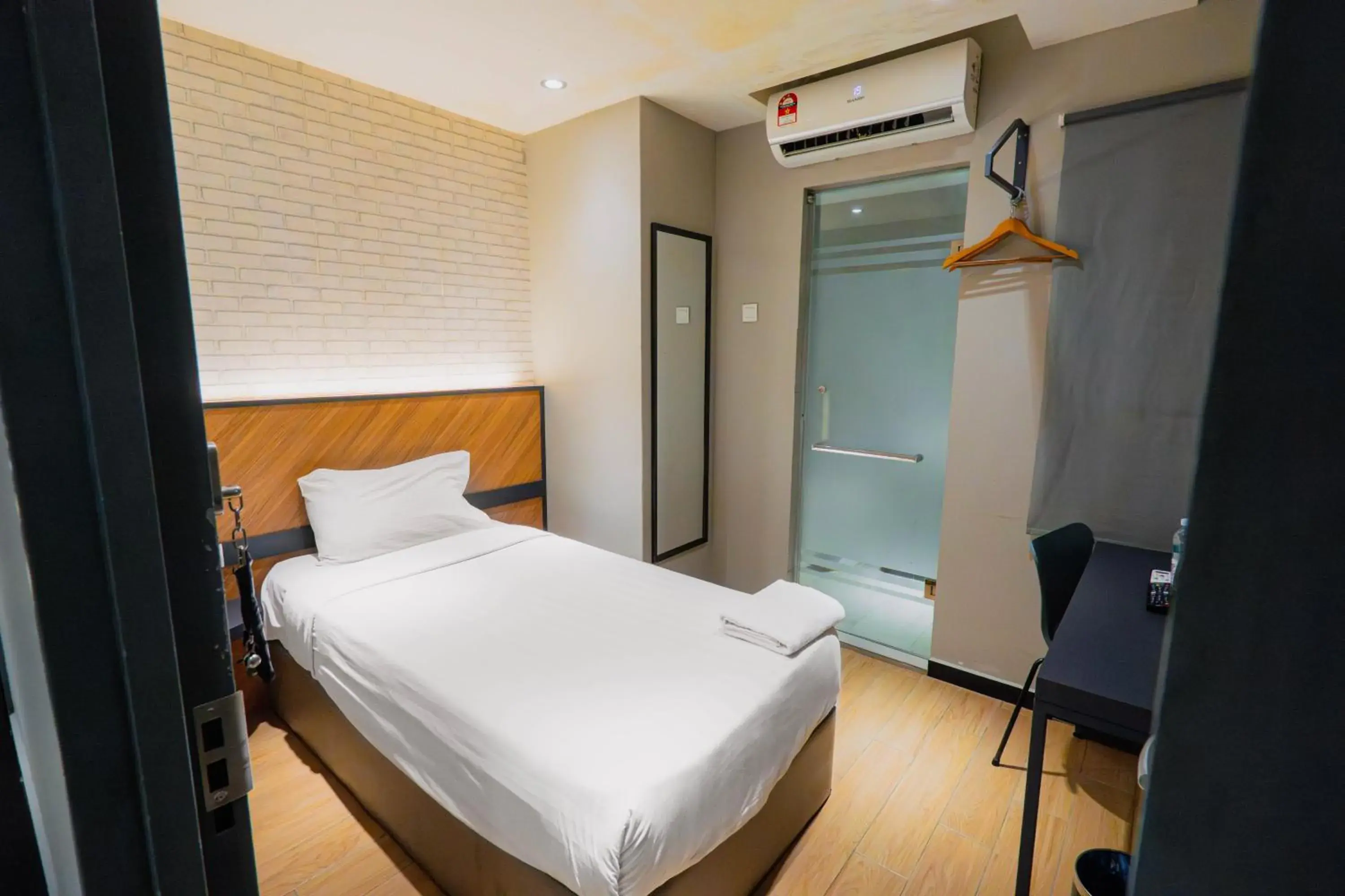 Superior Single Room in Hotel 99 Seri Kembangan Serdang Superior Single Room in Hotel 99 Seri Kembangan Serdang