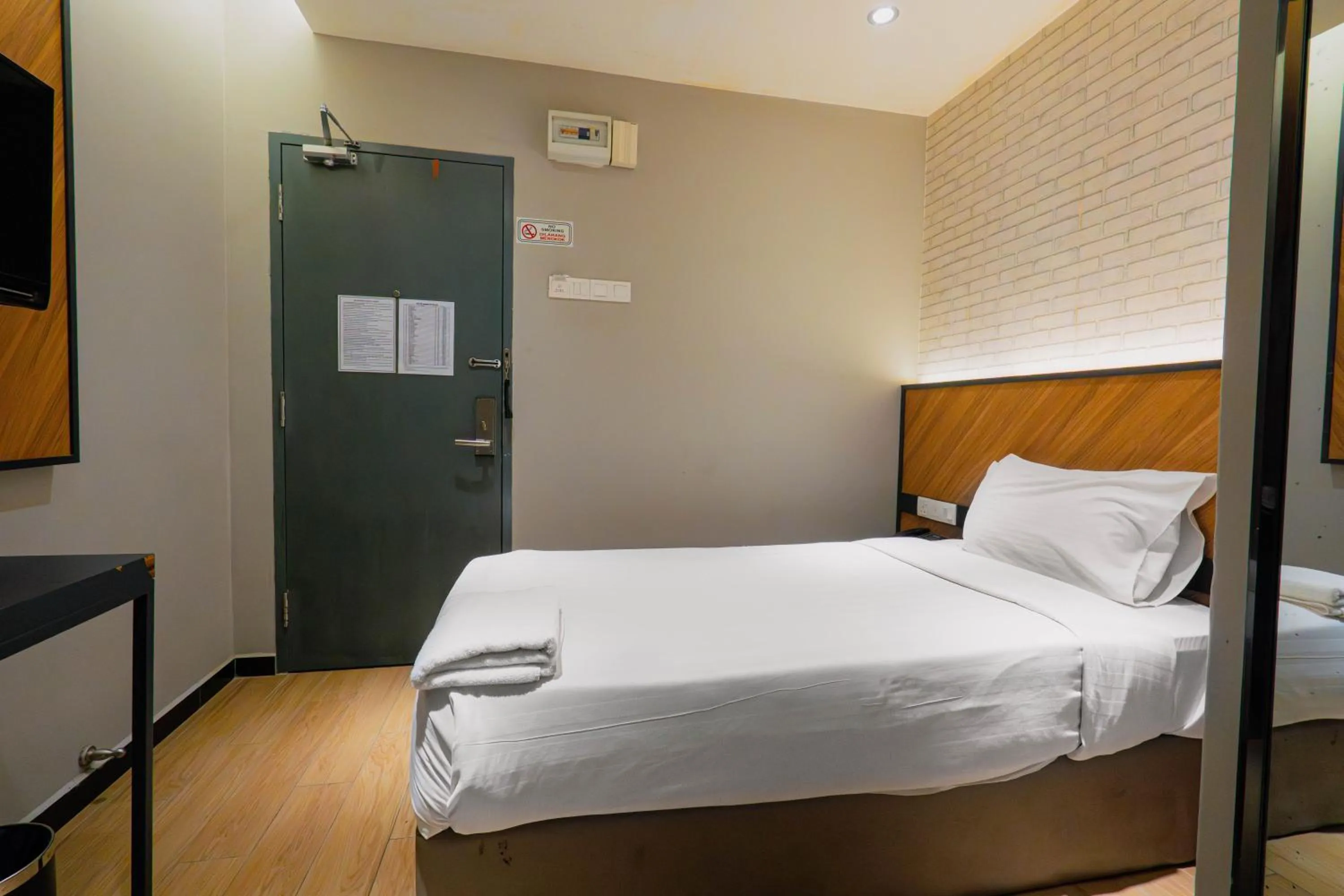 Bed in Hotel 99 Seri Kembangan Serdang