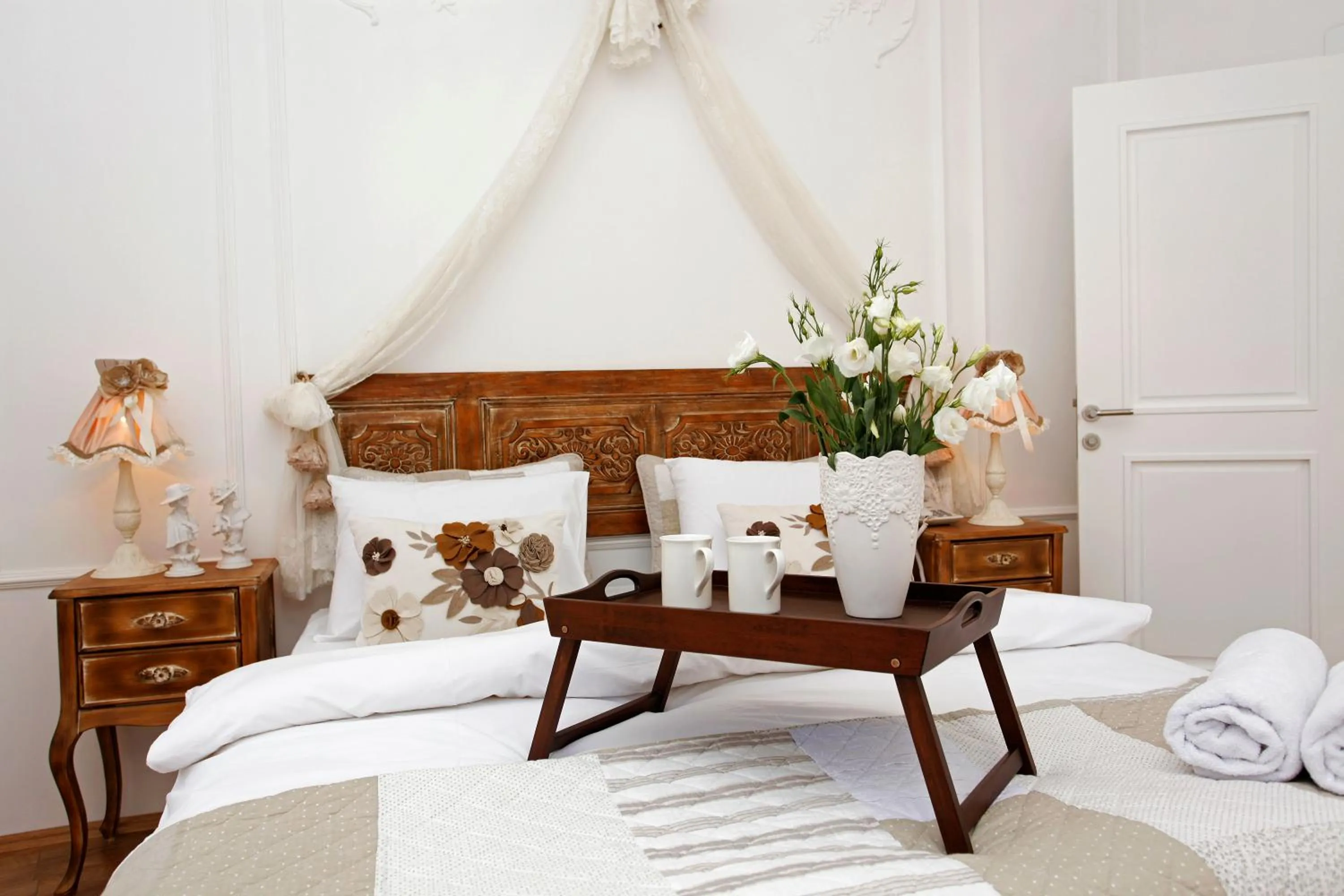 Bed in The White Swan Suites Beyoglu