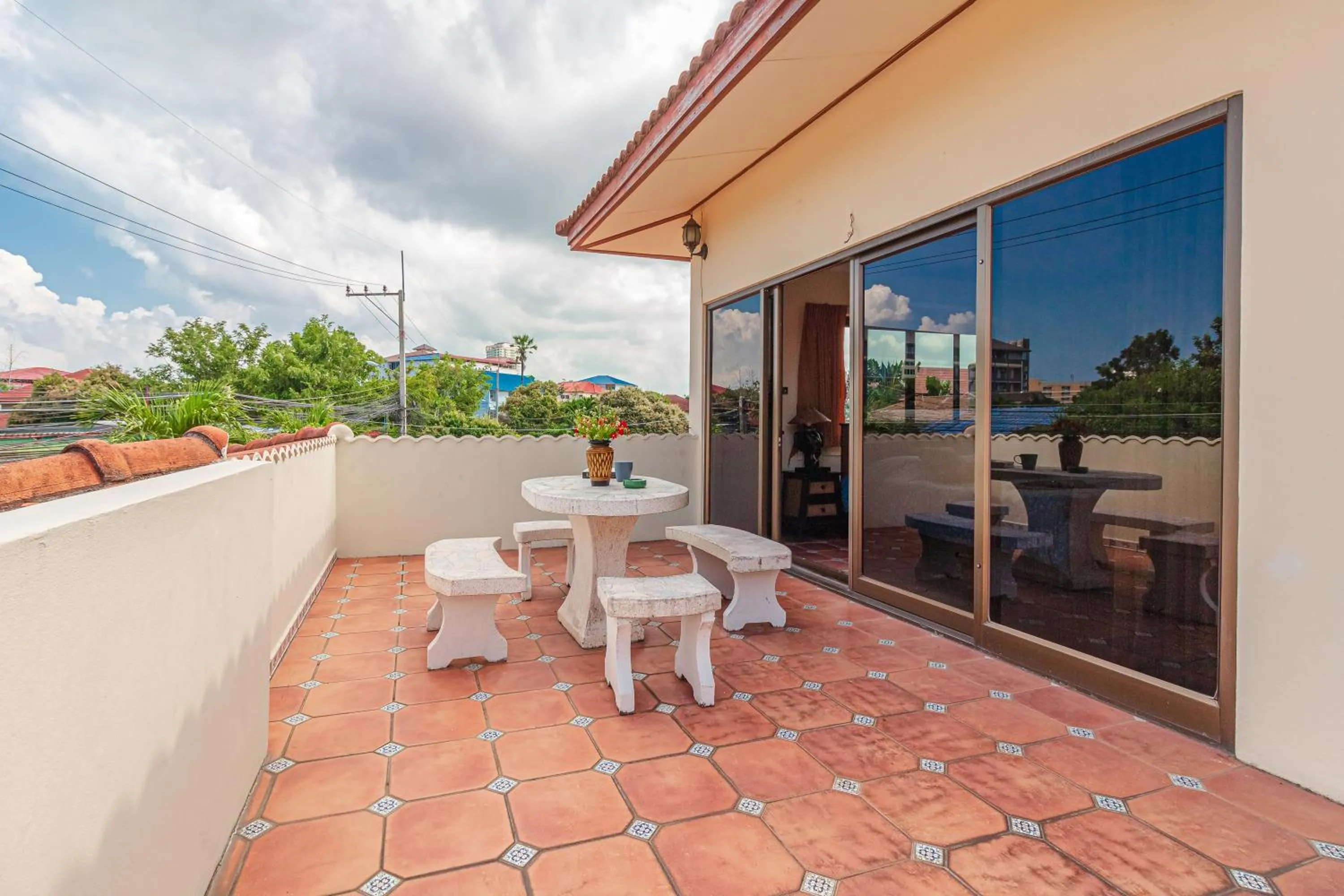 Balcony/Terrace in VIEWBOR VILLA - PATTAYA HOLIDAY HOUSE WALKING STREET 4 bedrooms