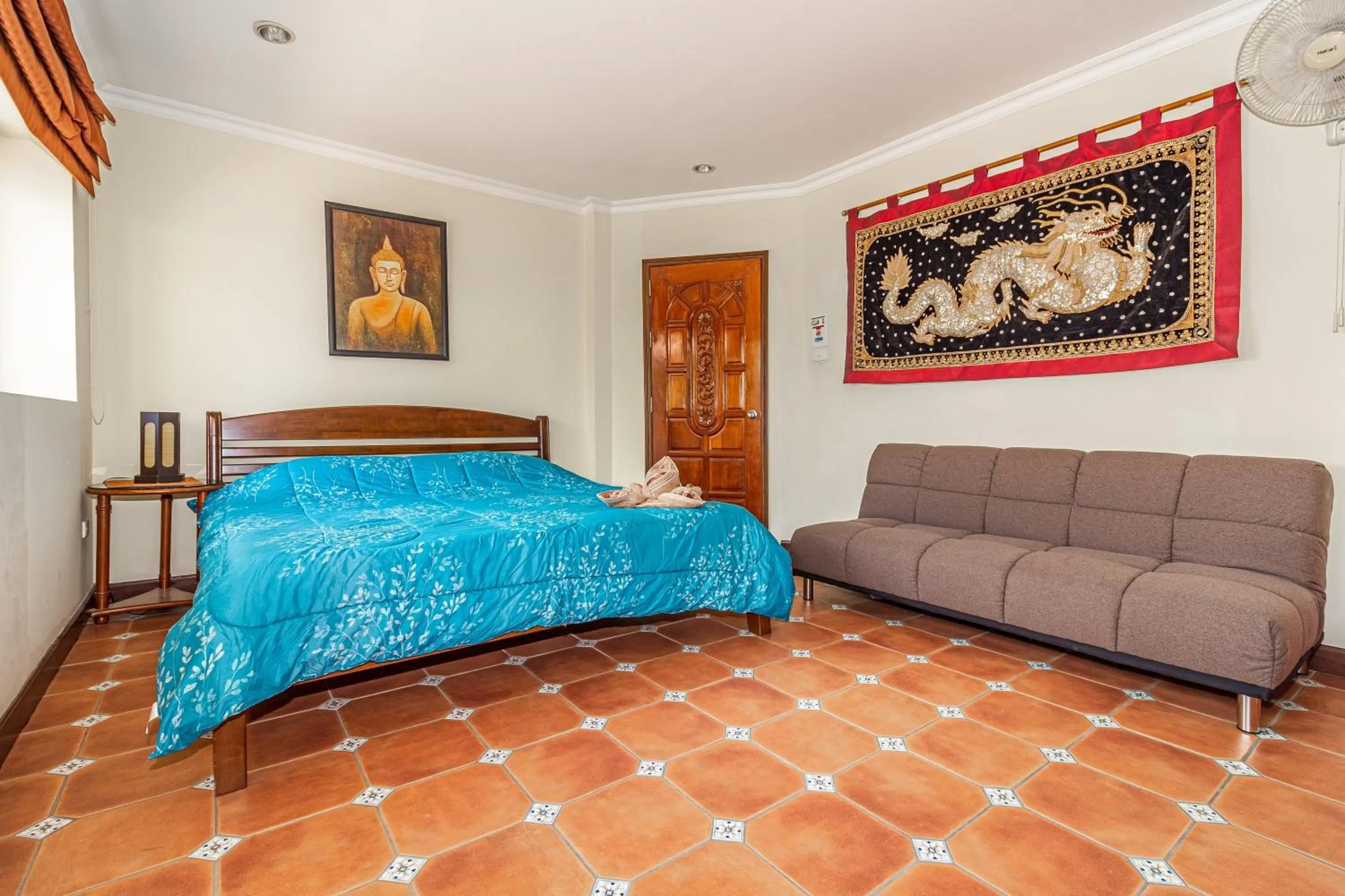 Bed in VIEWBOR VILLA - PATTAYA HOLIDAY HOUSE WALKING STREET 4 bedrooms