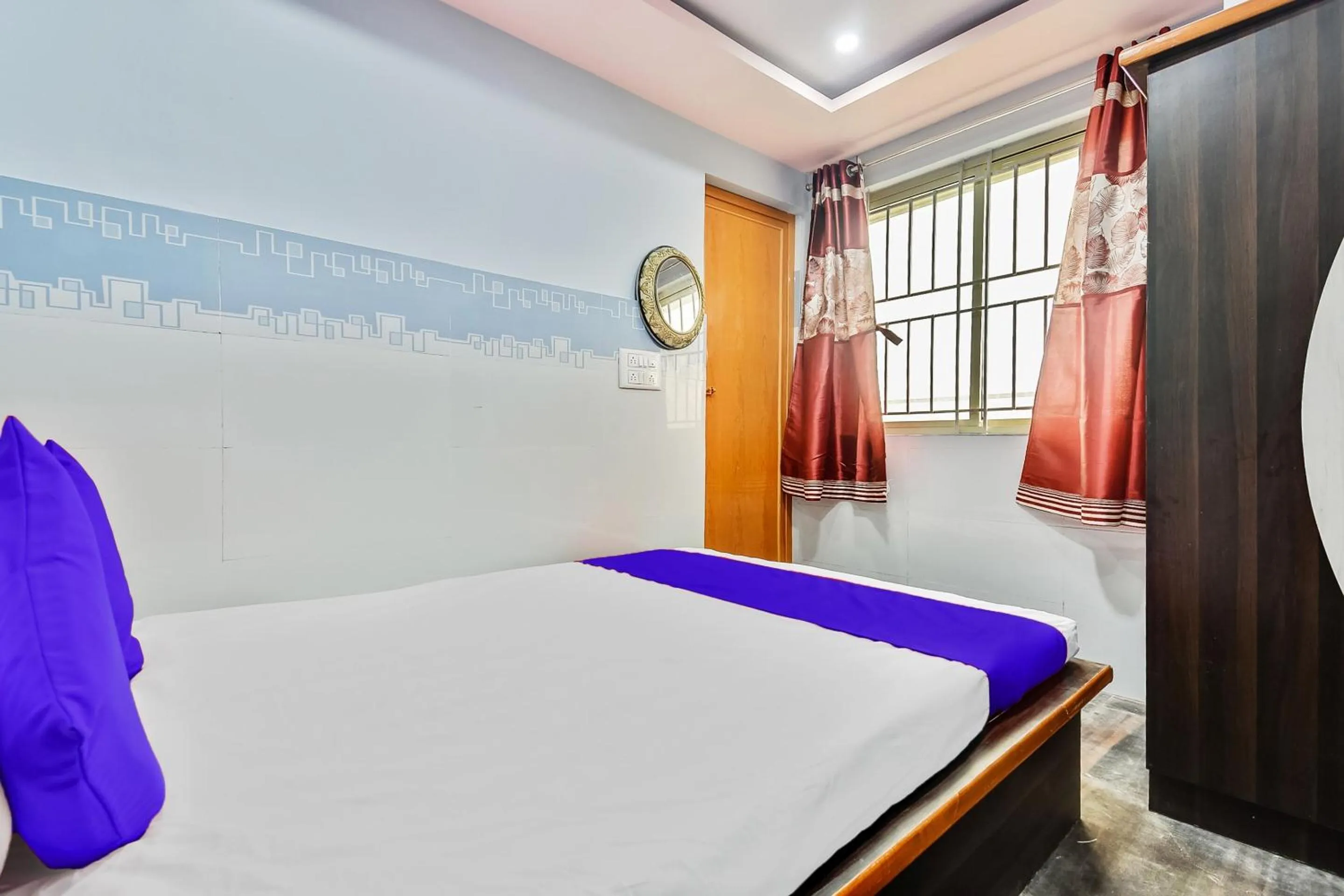 SPOT ON Gayatri Comforts