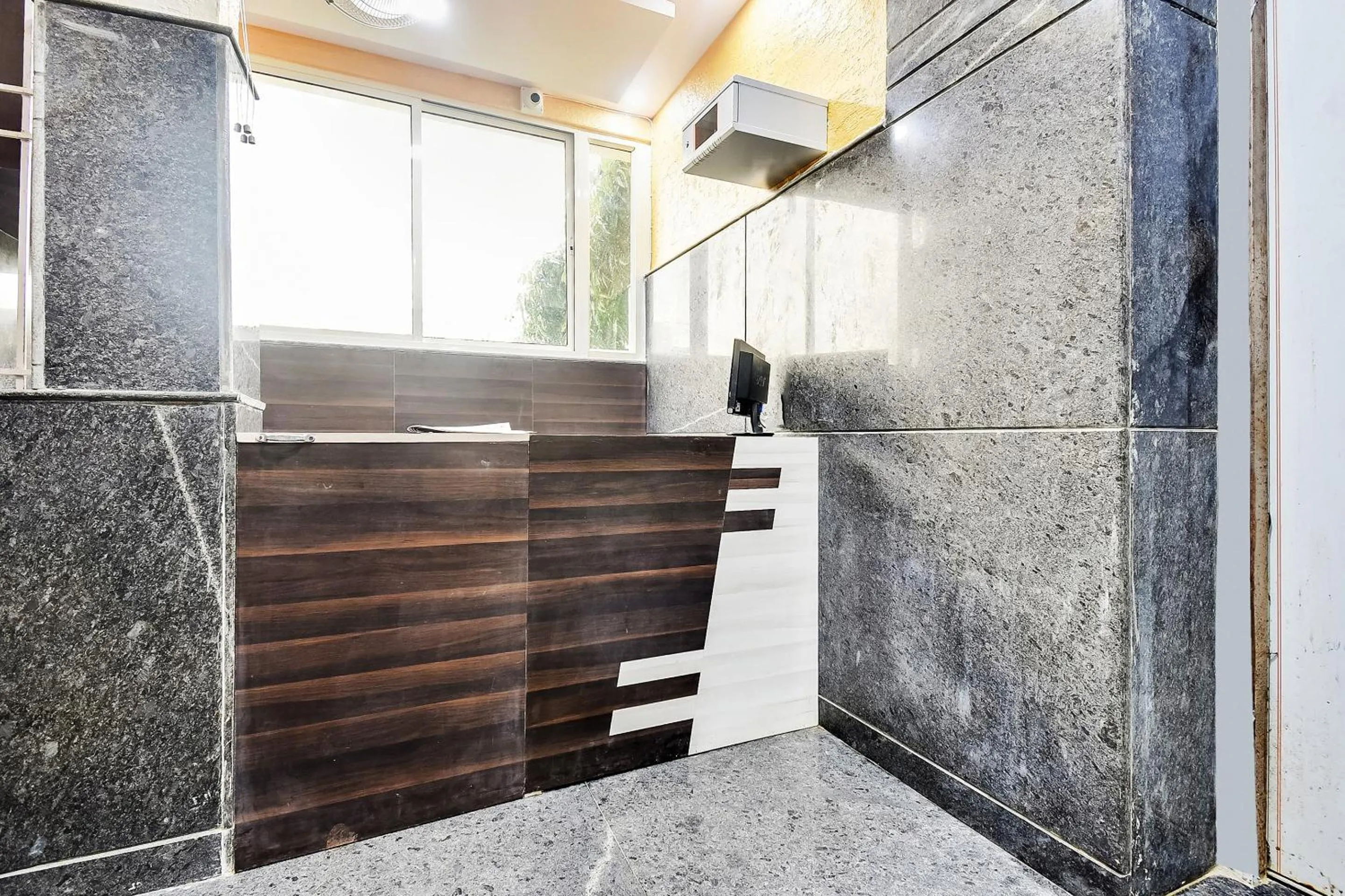 Lobby or reception in SPOT ON Gayatri Comforts