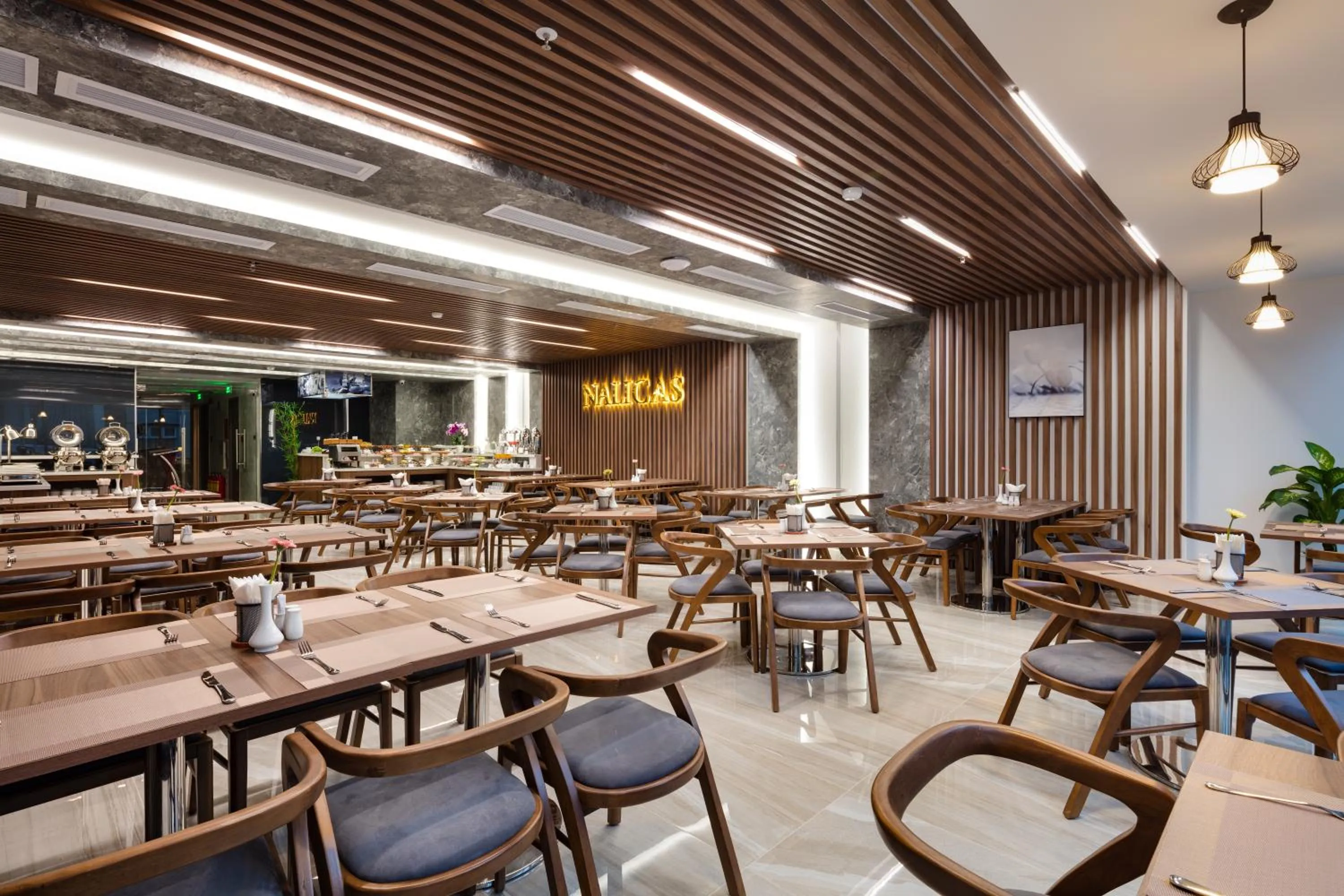 Restaurant/places to eat in Nalicas Nha Trang Hotel