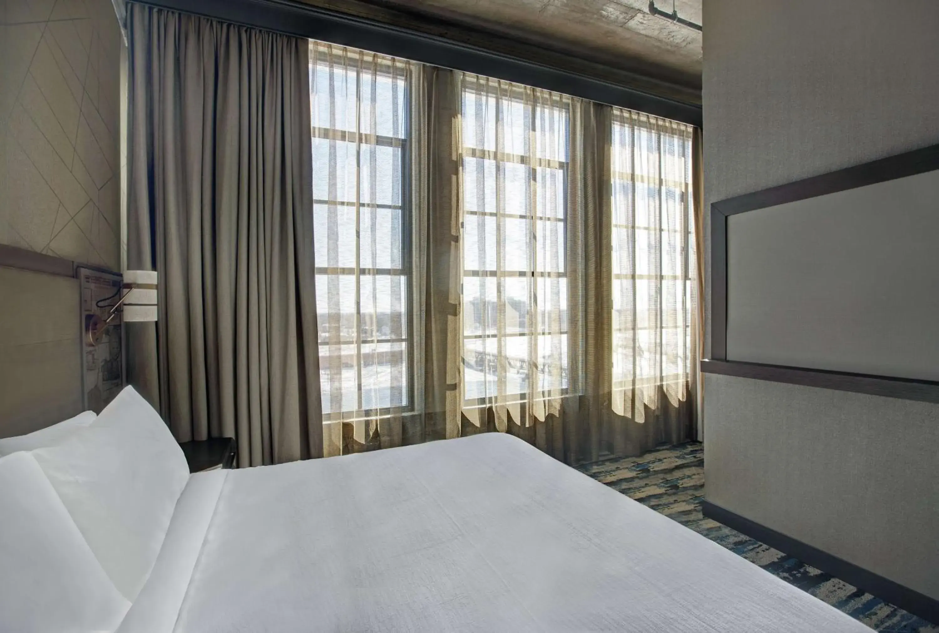 Corner King Suite in Embassy Suites By Hilton Rockford Riverfront Corner King Suite in Embassy Suites By Hilton Rockford Riverfront