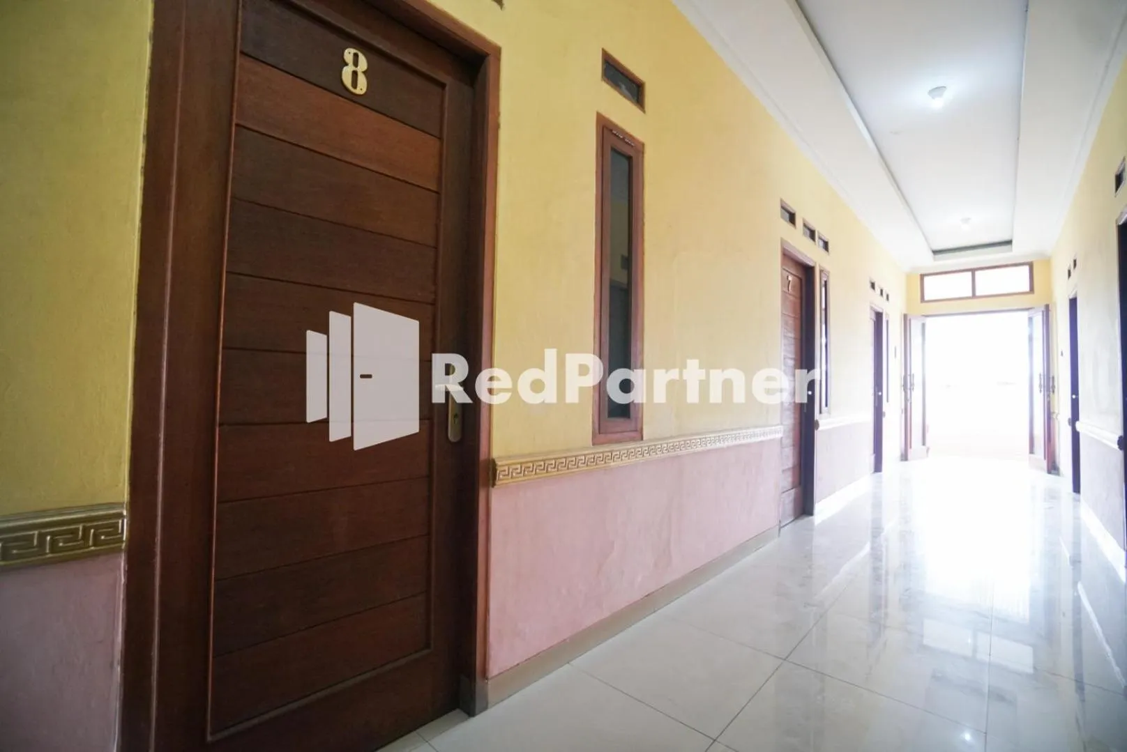 Other in Surabaya Jaya Hotel near Soekarno Hatta Airport Redpartner