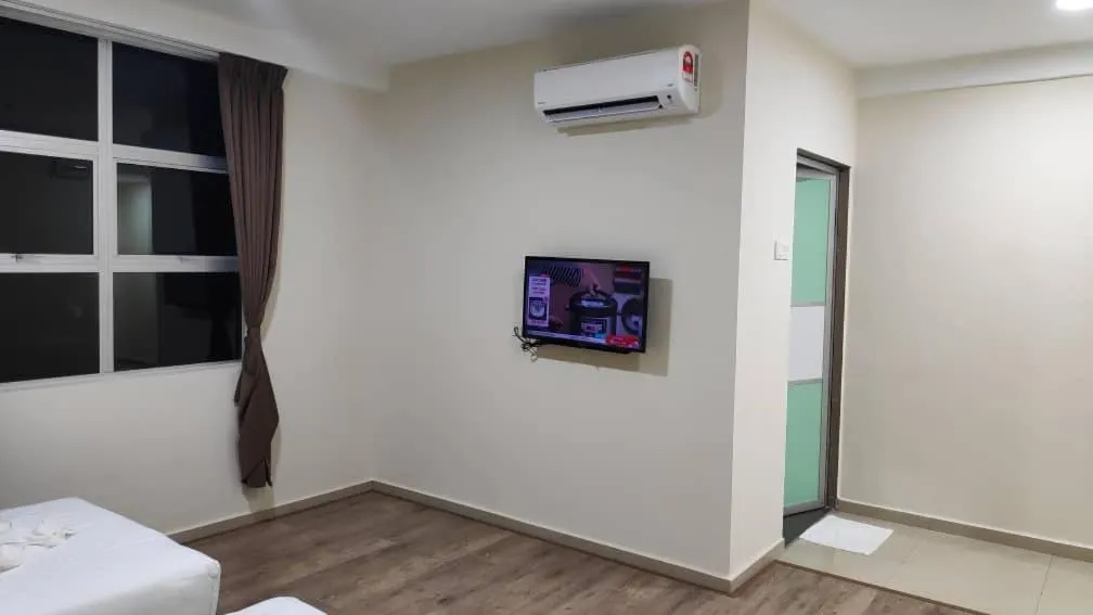 Communal lounge/ TV room, Bed in Mass Boutique Hotel