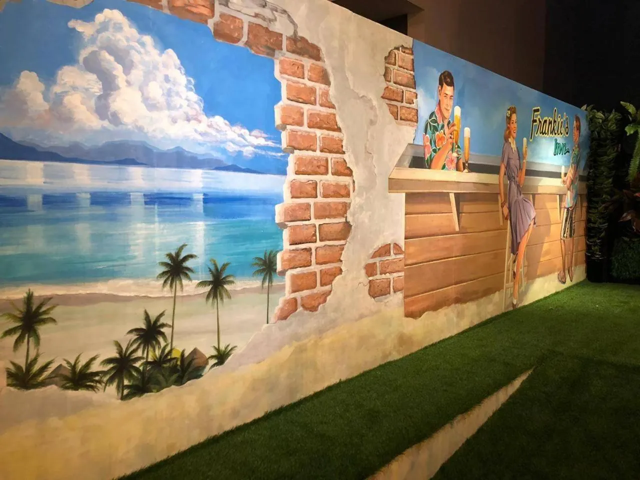 Night in Frankie's Inn