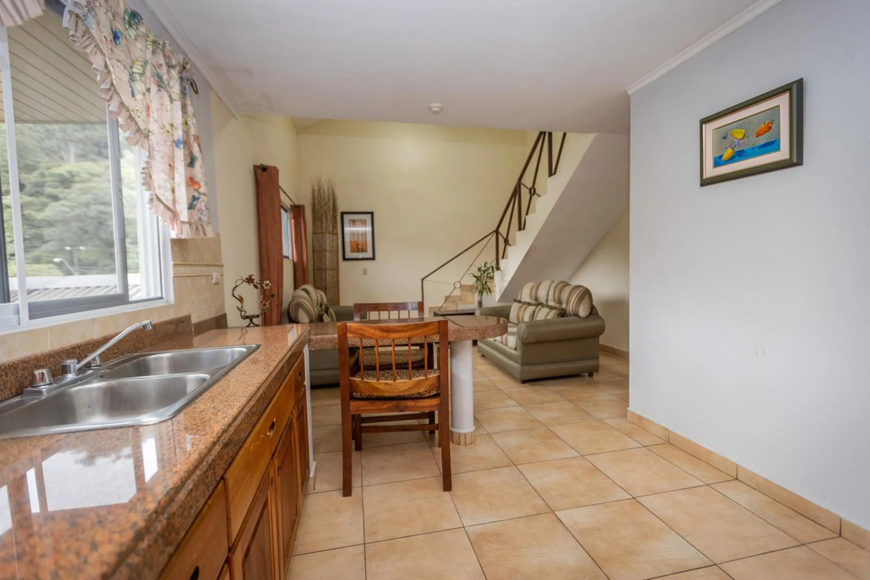 El Oasis Hotel y Restaurante