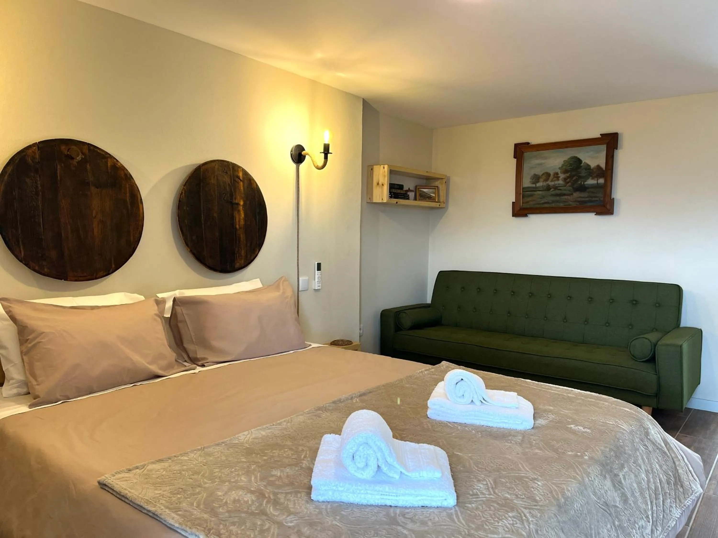 Bed in Quinta Da Estrada Winery Douro Valley