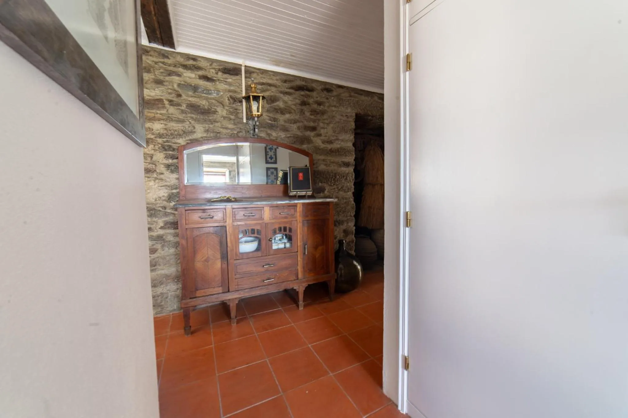 hair dresser in Quinta Da Estrada Winery Douro Valley