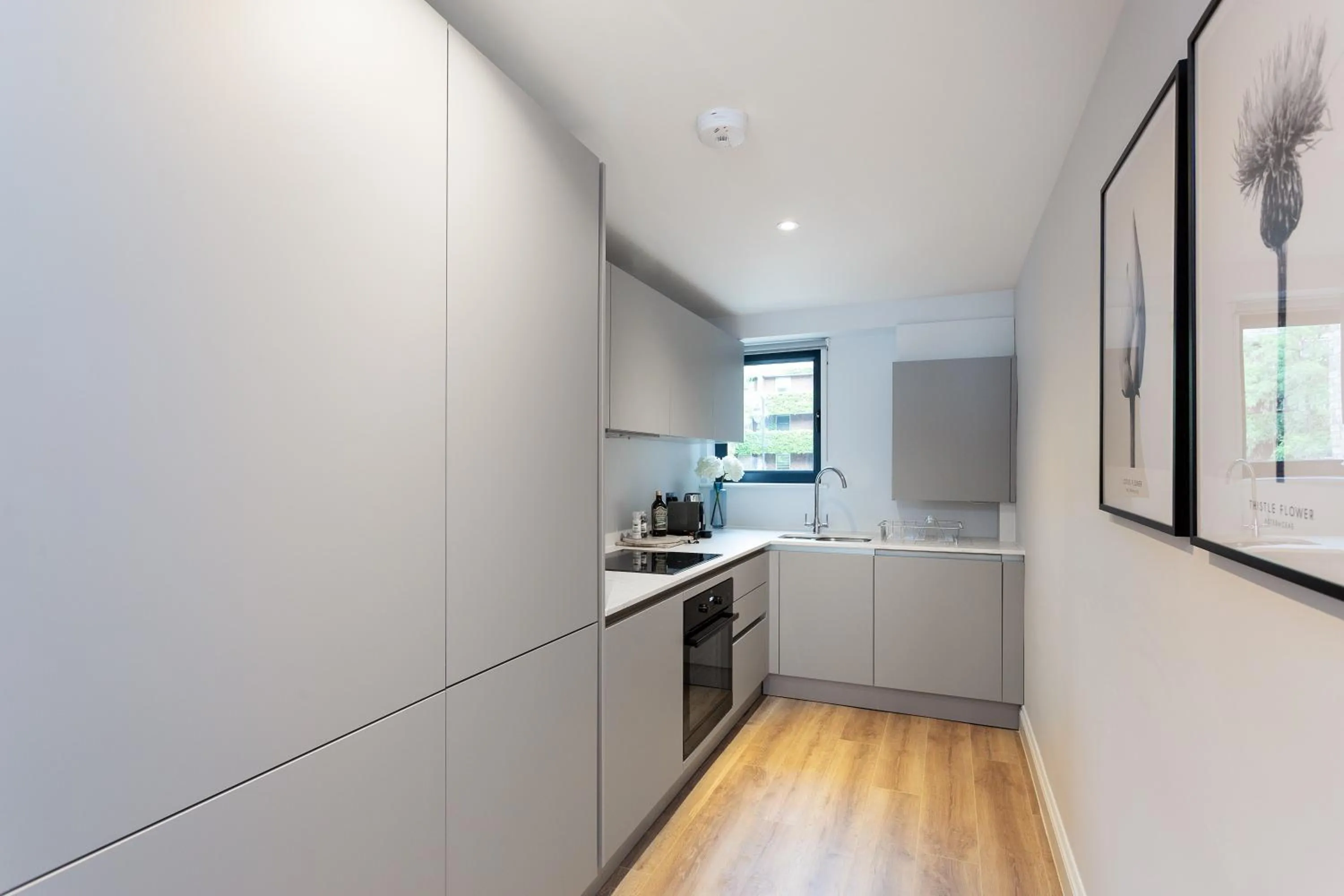 Kitchen or kitchenette in The Carlyle by Nestor