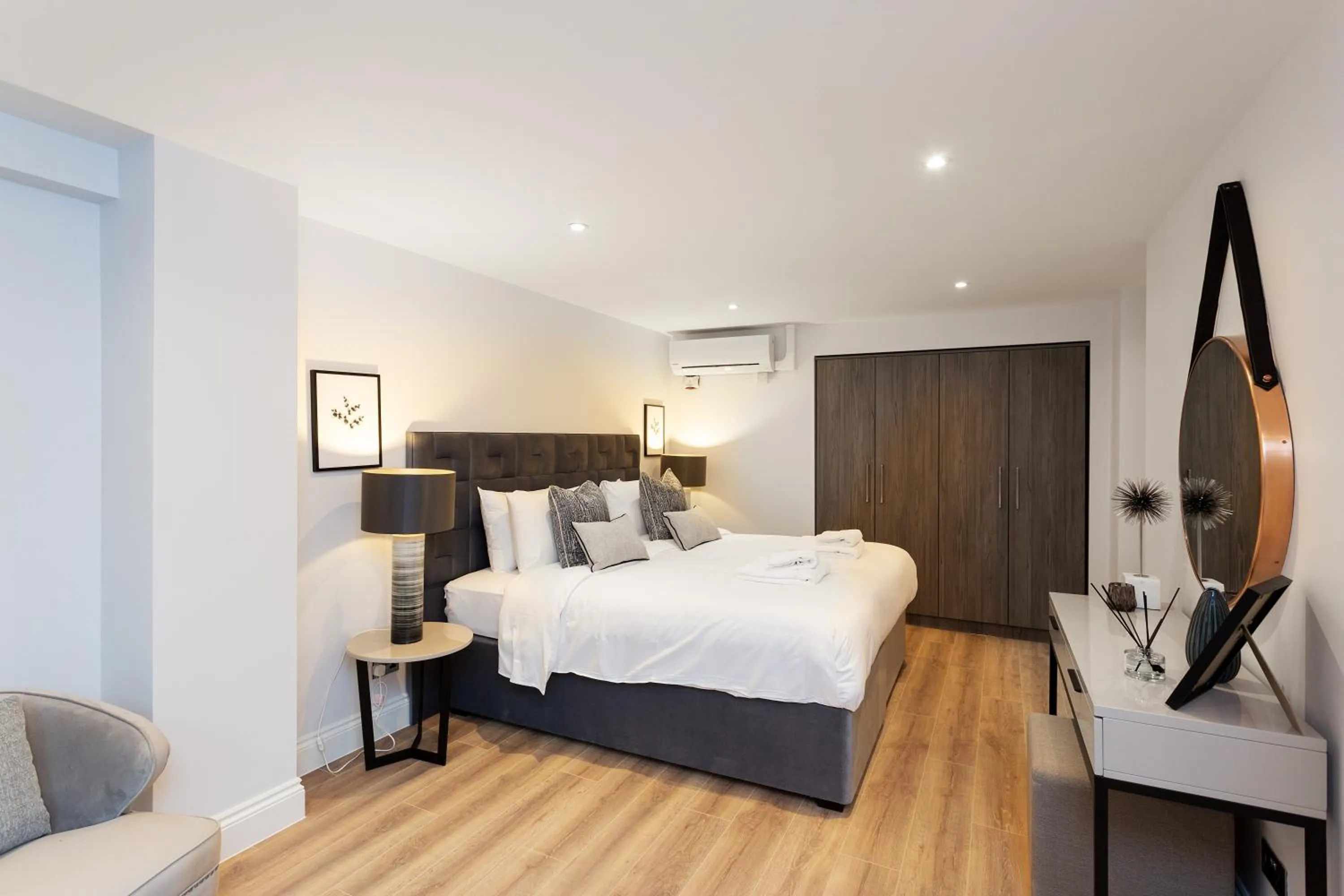 Bed in The Carlyle by Nestor