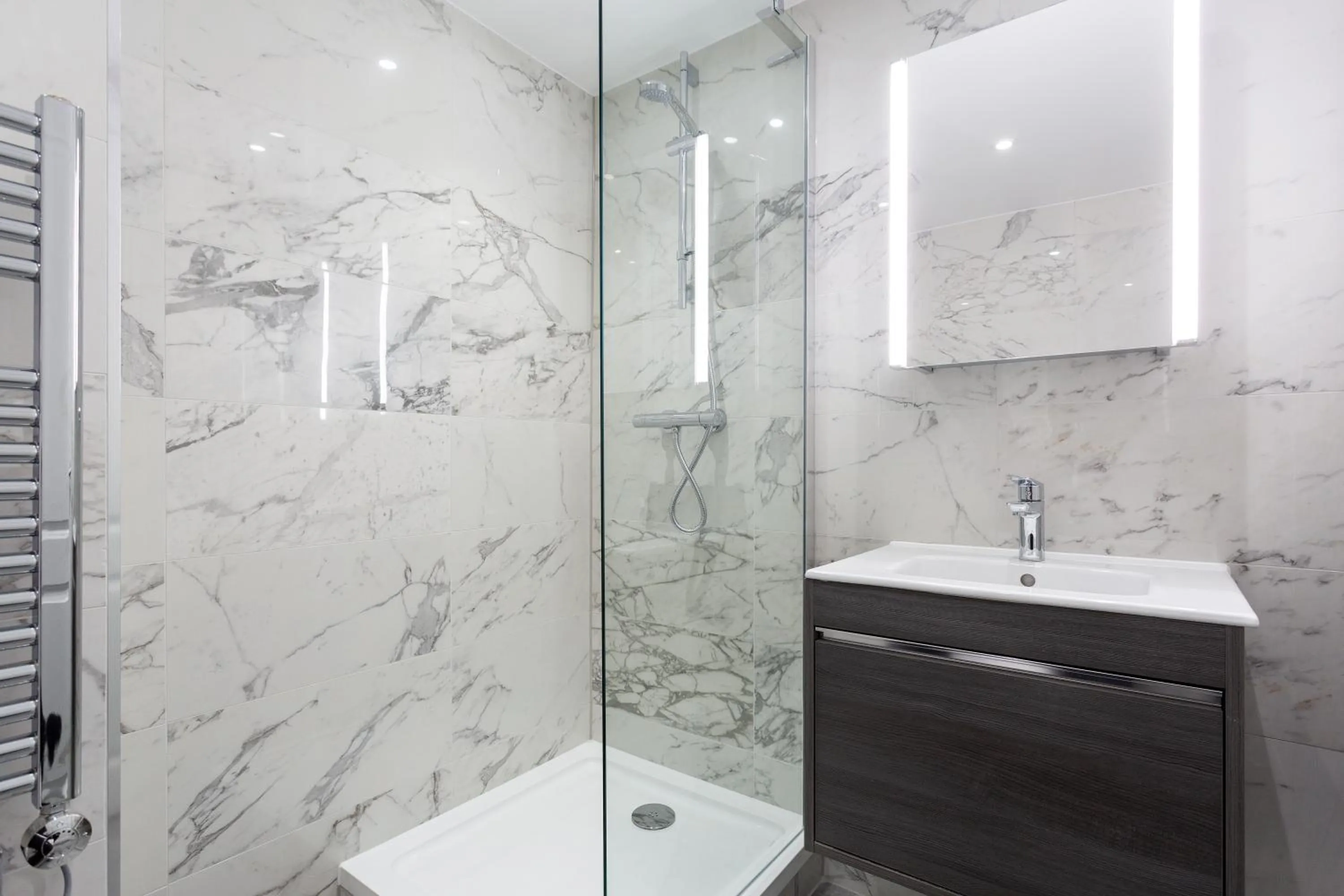 Bathroom in The Carlyle by Nestor