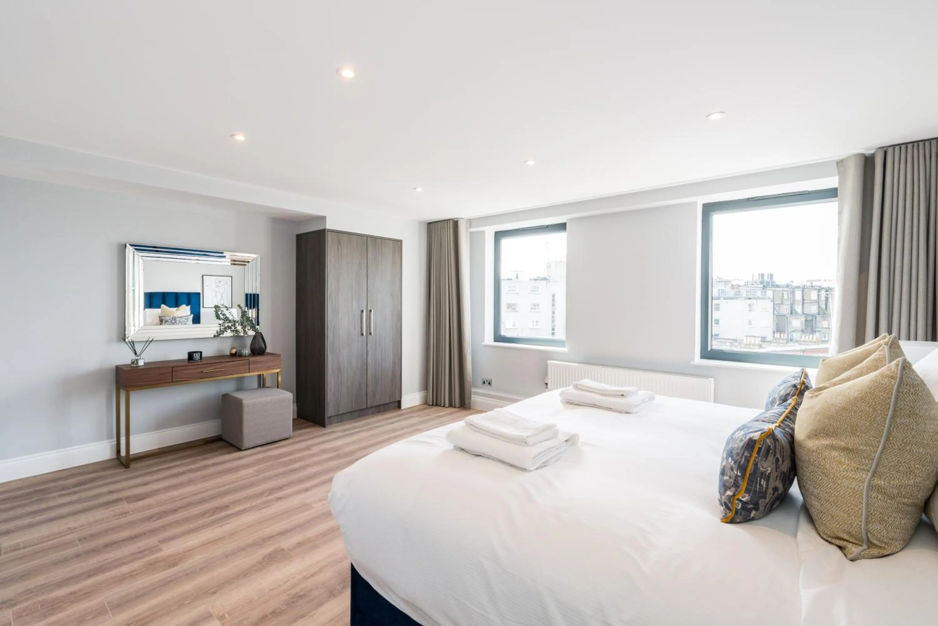 Bed in The Carlyle by Nestor