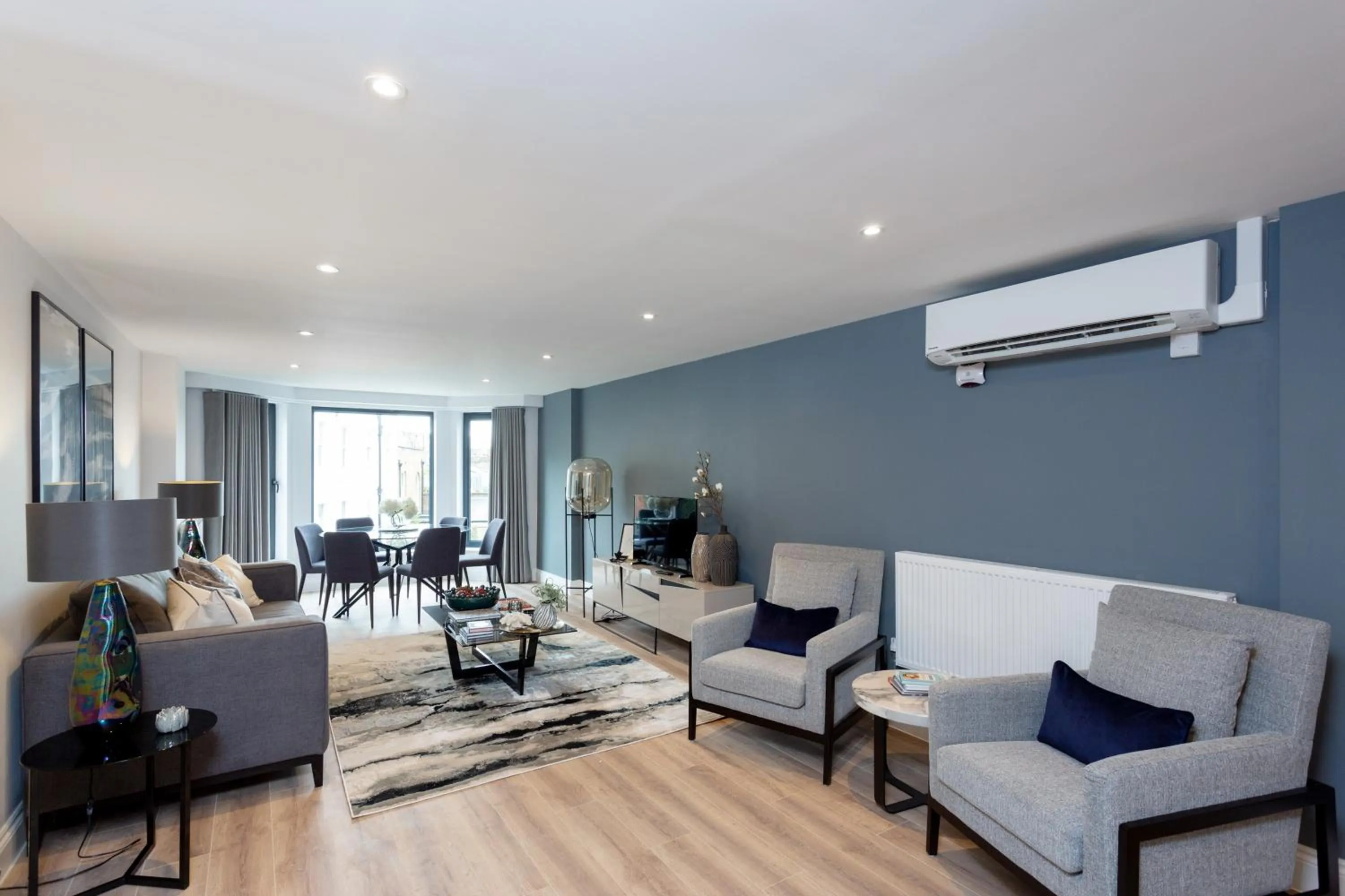 TV and multimedia in The Carlyle by Nestor