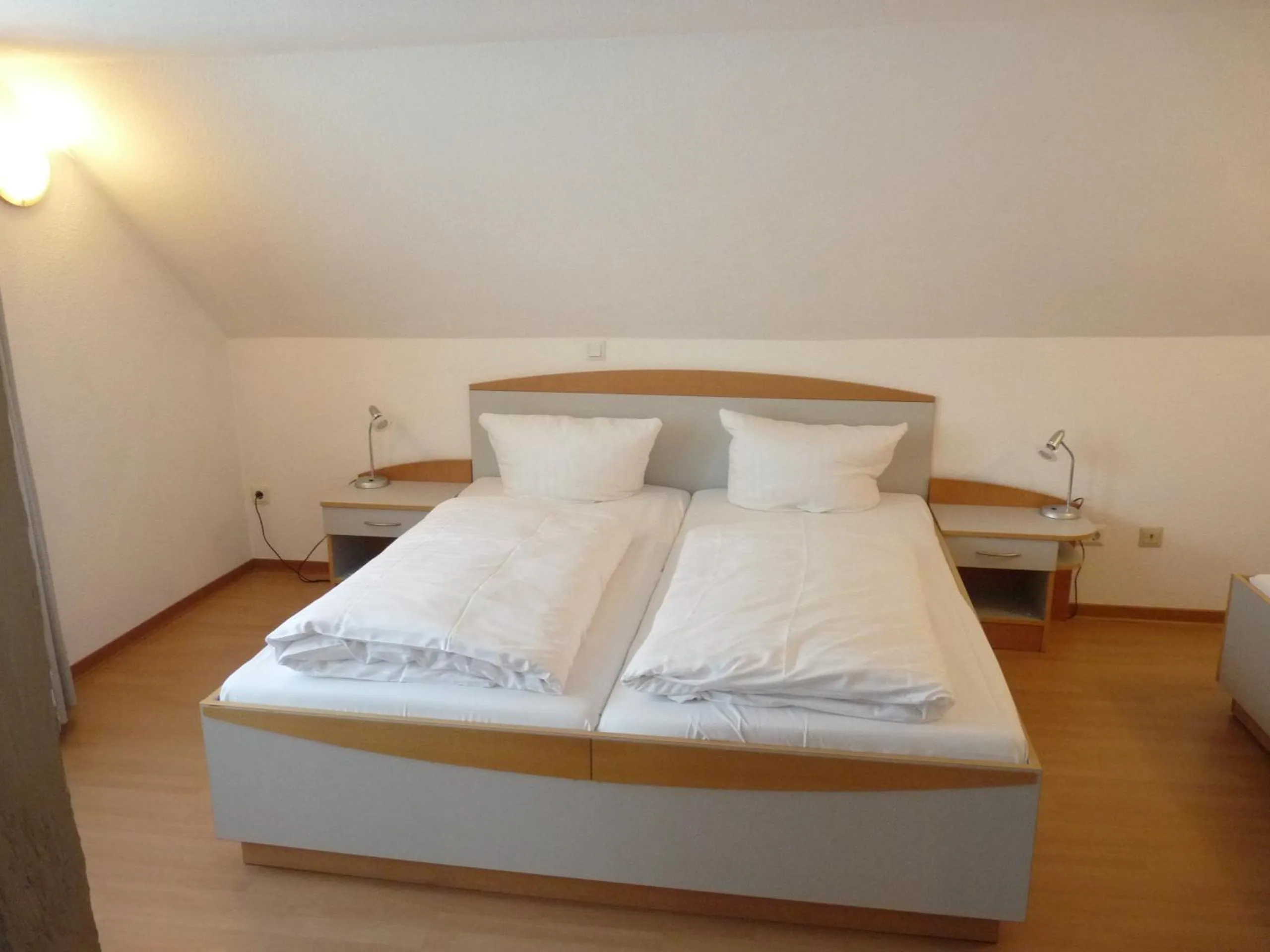 Bedroom, Bed in Hotel zur Krone