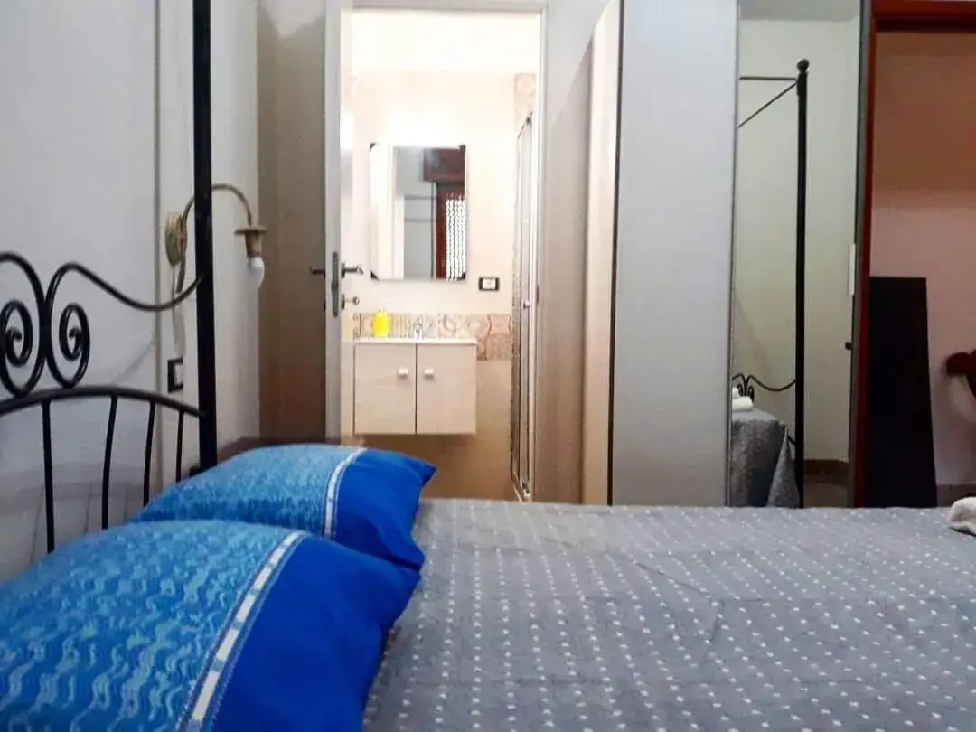 Double Room with Private Bathroom - single occupancy in B&B Villa Grazia Double Room with Private Bathroom - single occupancy in B&B Villa Grazia