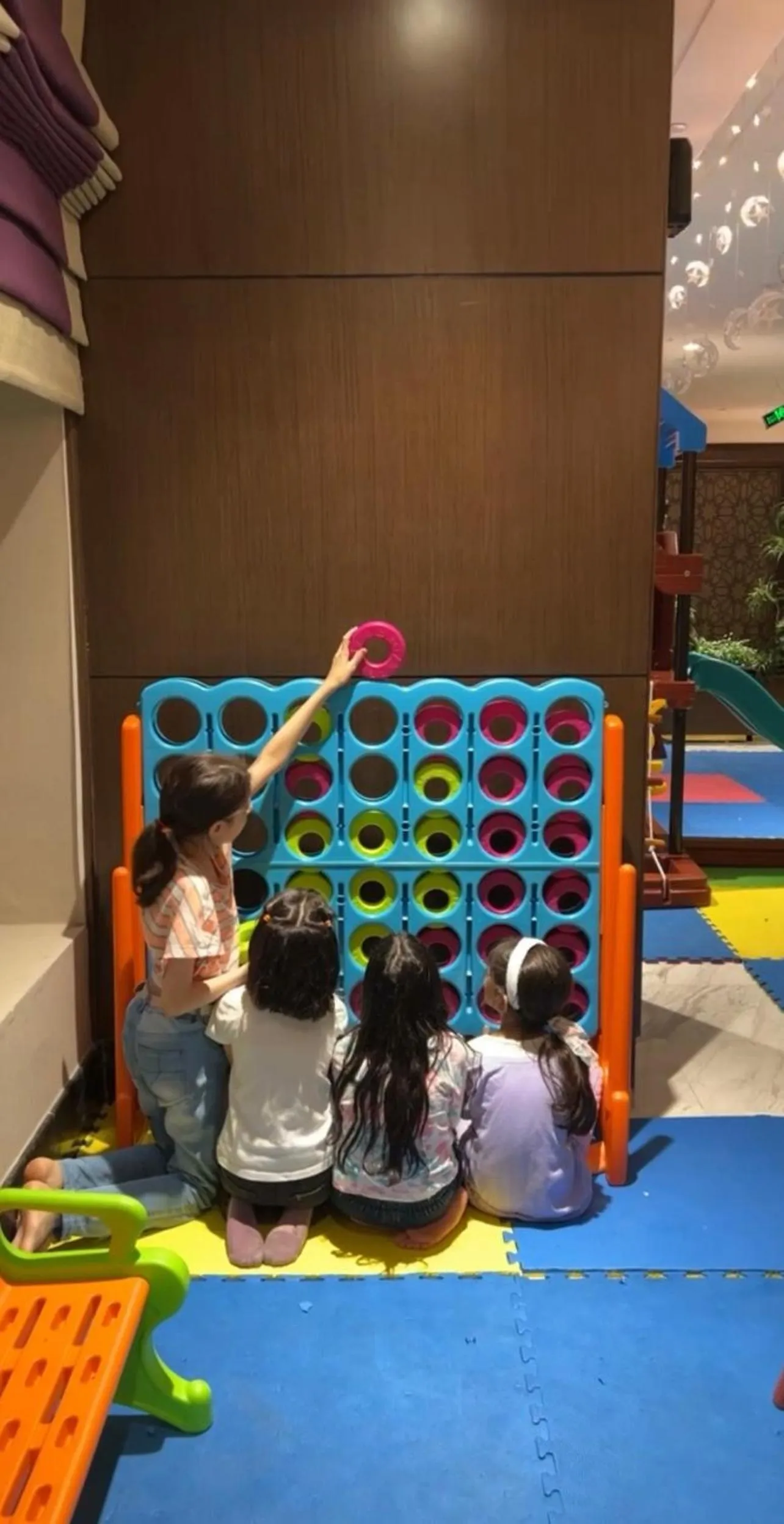 Violet Al Shisha Hotel