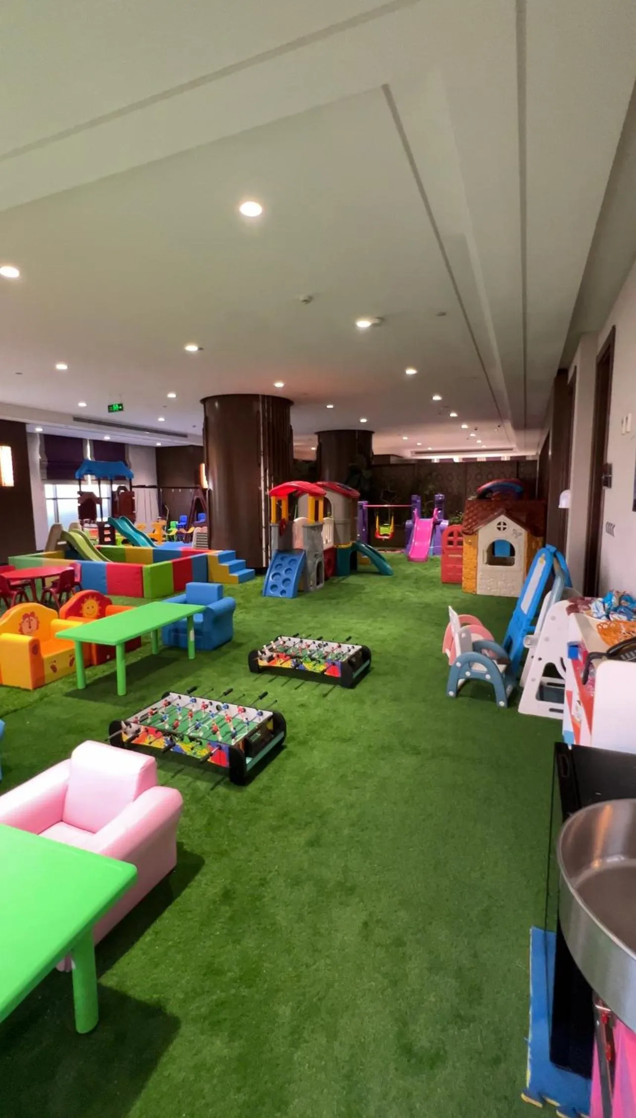 Violet Al Shisha Hotel