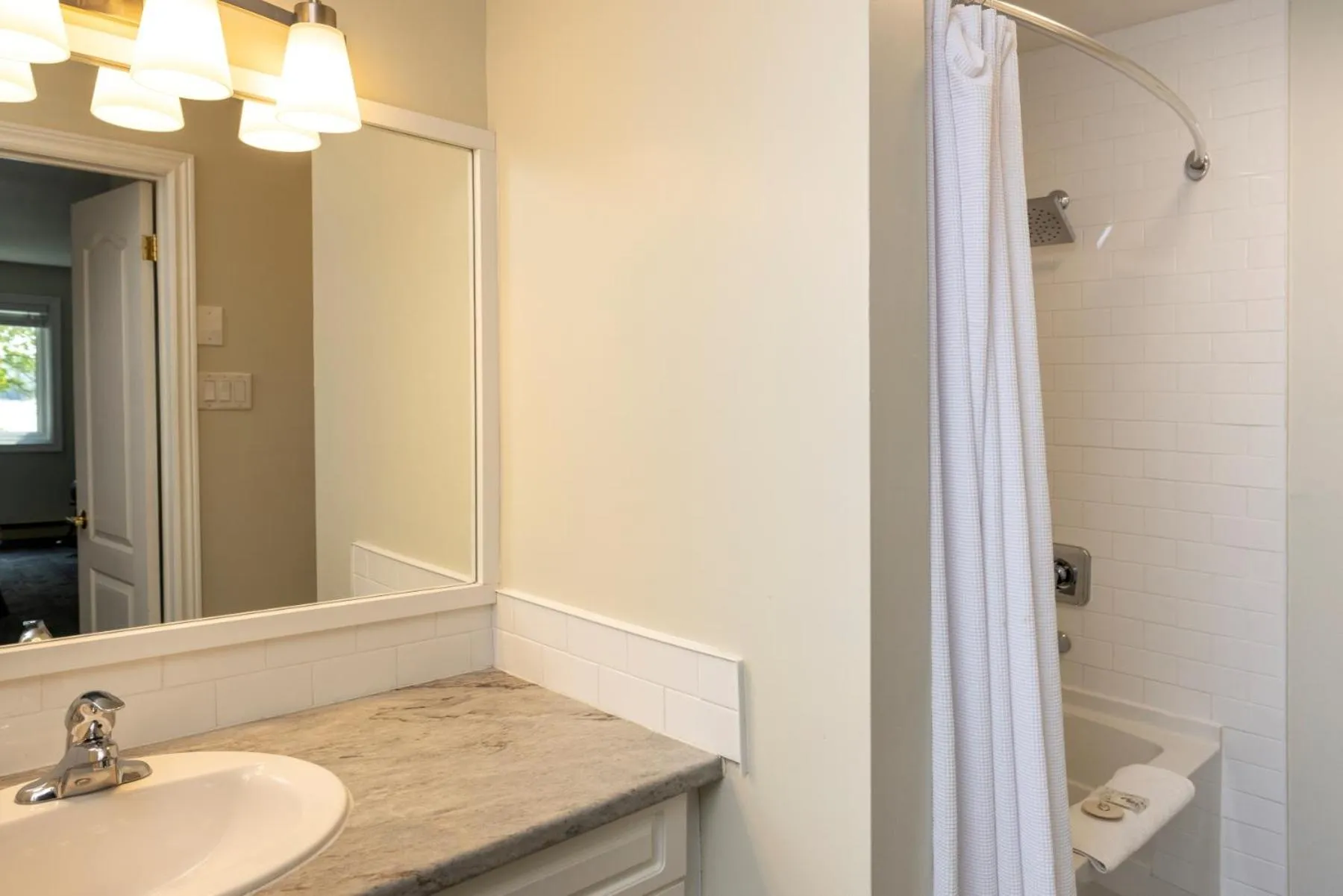 Bathroom in Rocky Crest Golf Resort