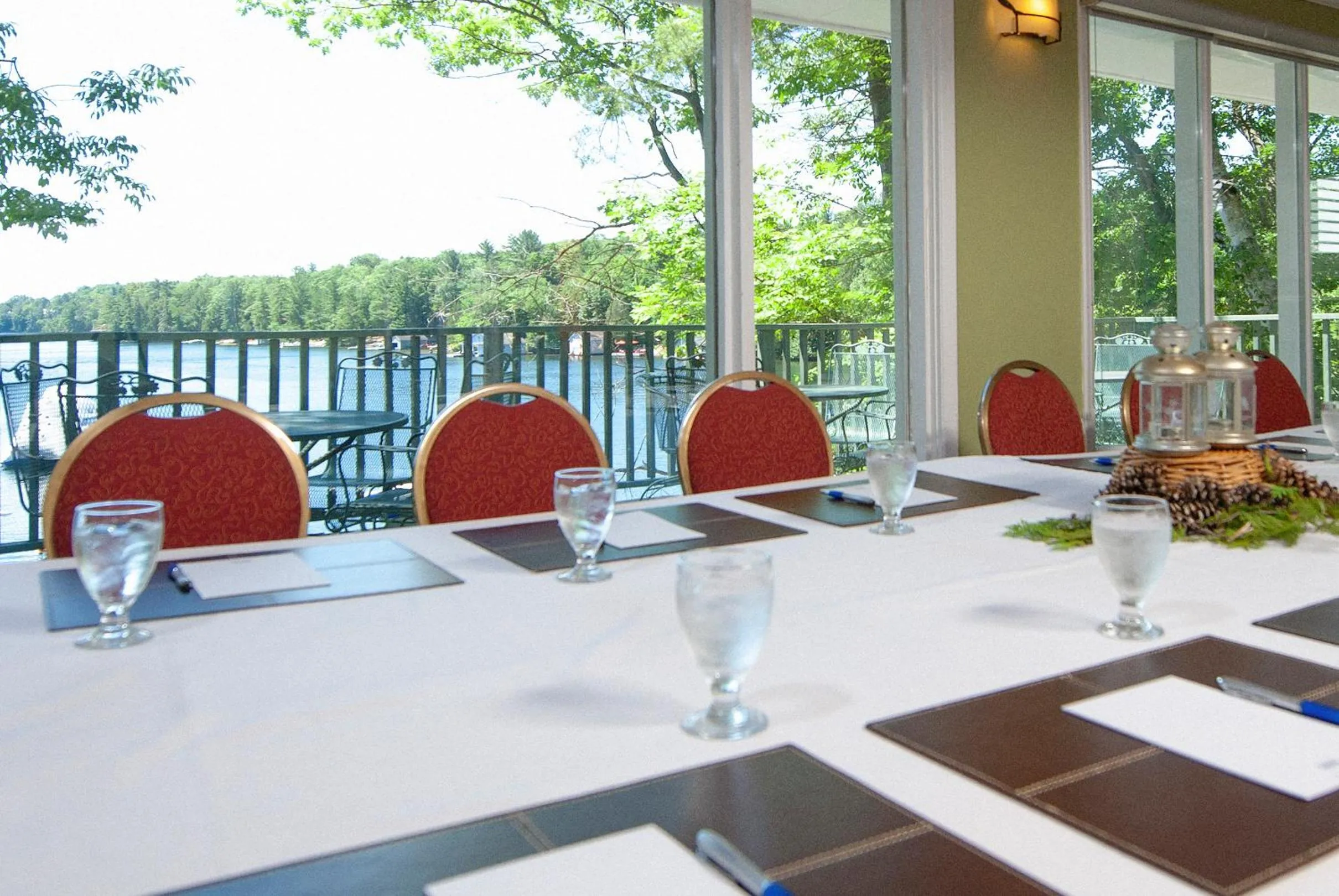 Business facilities in Rocky Crest Golf Resort