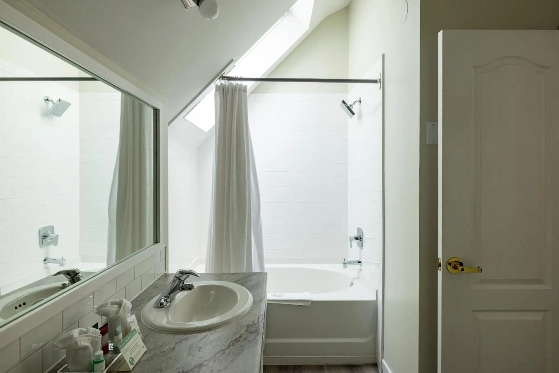 Bathroom in Rocky Crest Golf Resort