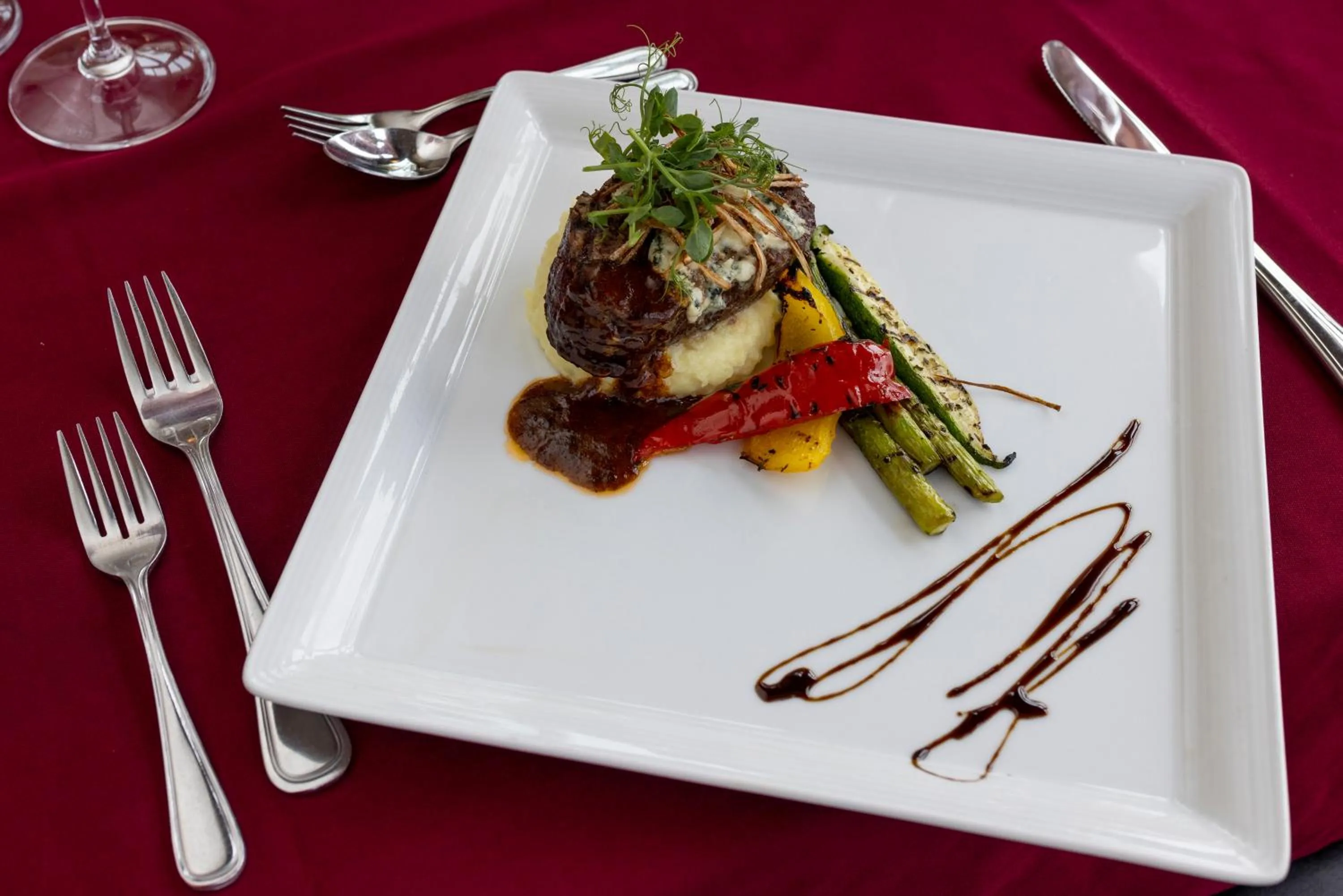 Restaurant/places to eat in Rocky Crest Golf Resort