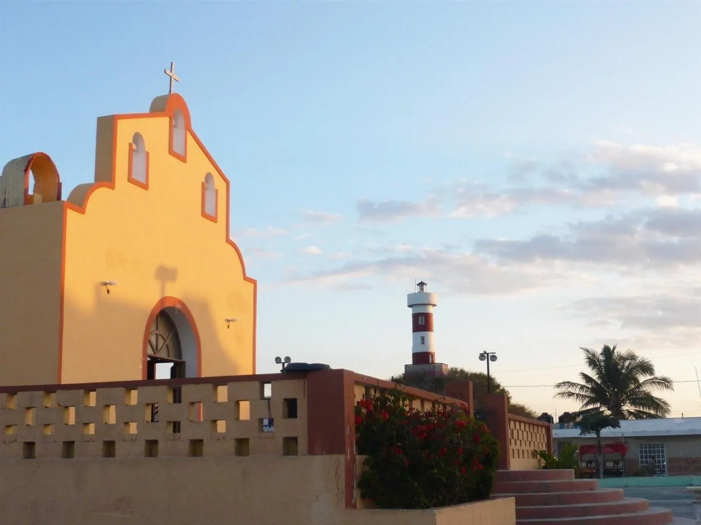 Nearby landmark in Antigua Lodge, 70 m from sandy beach