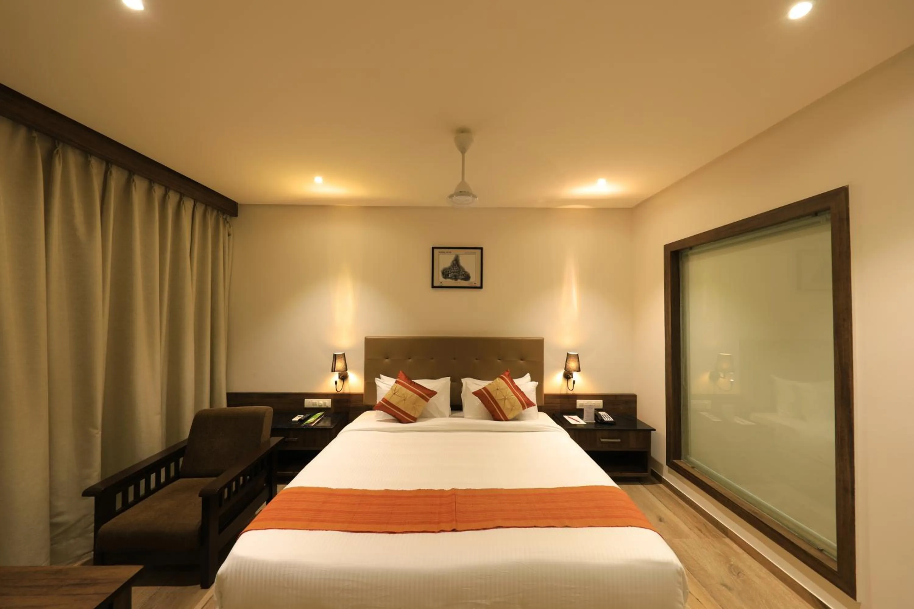 Bed in The Byke Suraj Club, Junagadh