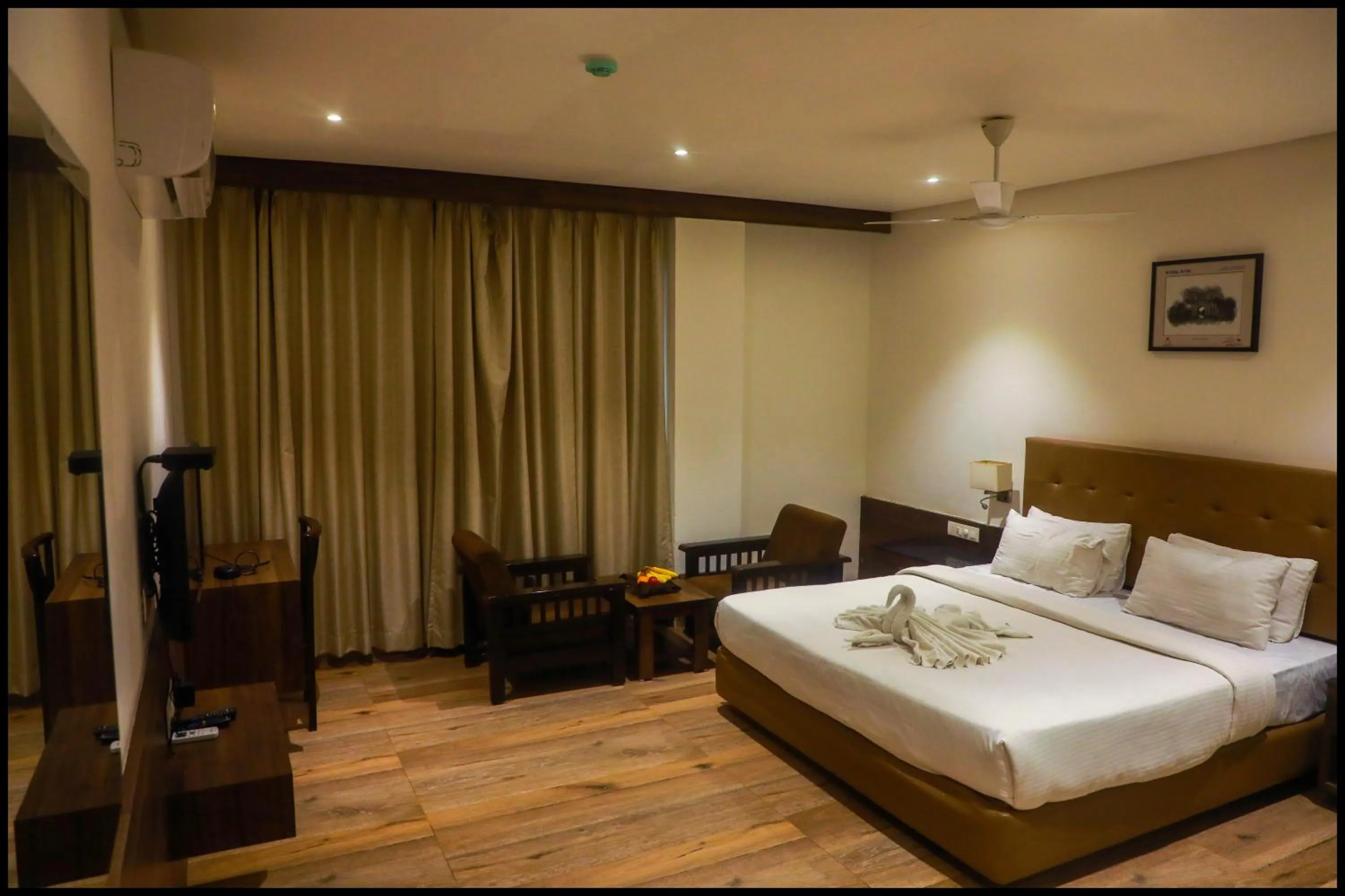 Bedroom, Bed in The Byke Suraj Club, Junagadh