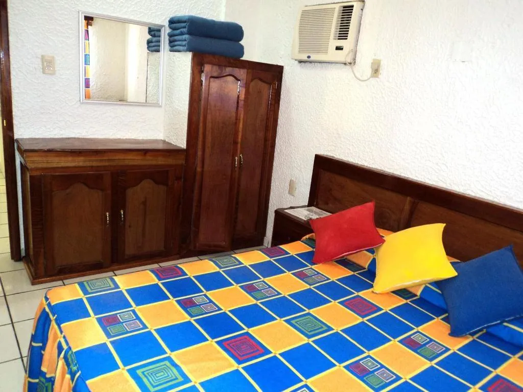 Bed in Canadian Resort Veracruz