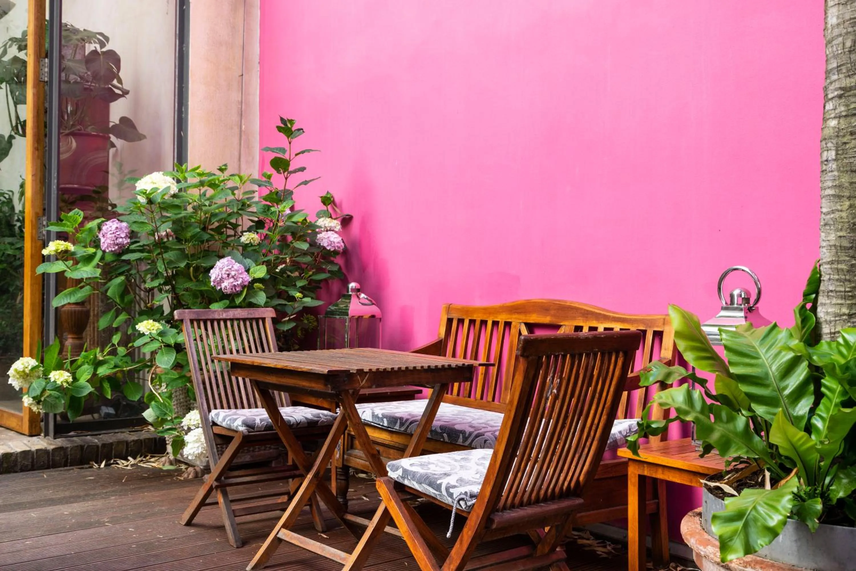 Patio in Numa Berlin Belfort