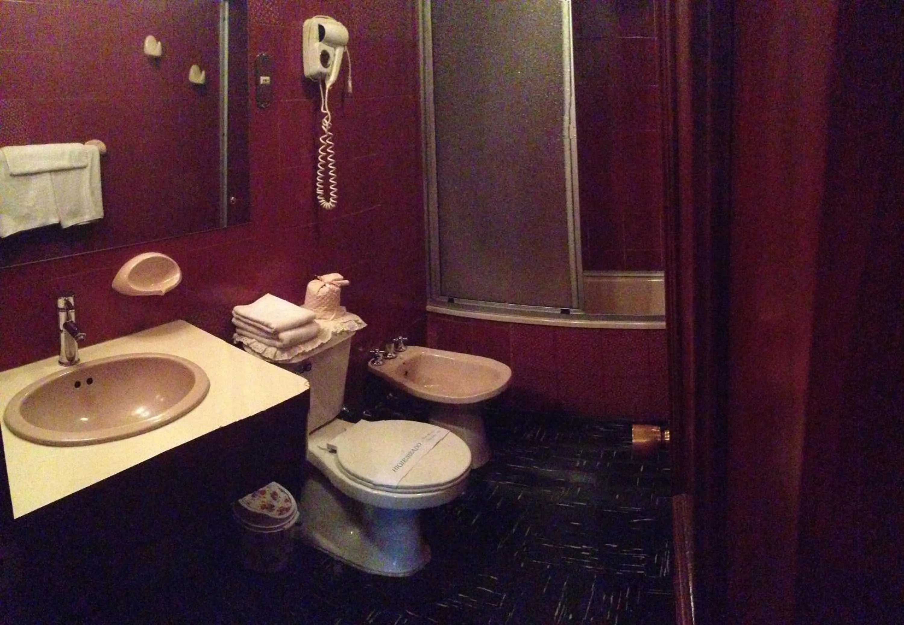 Bathroom in Hotel Mercurio