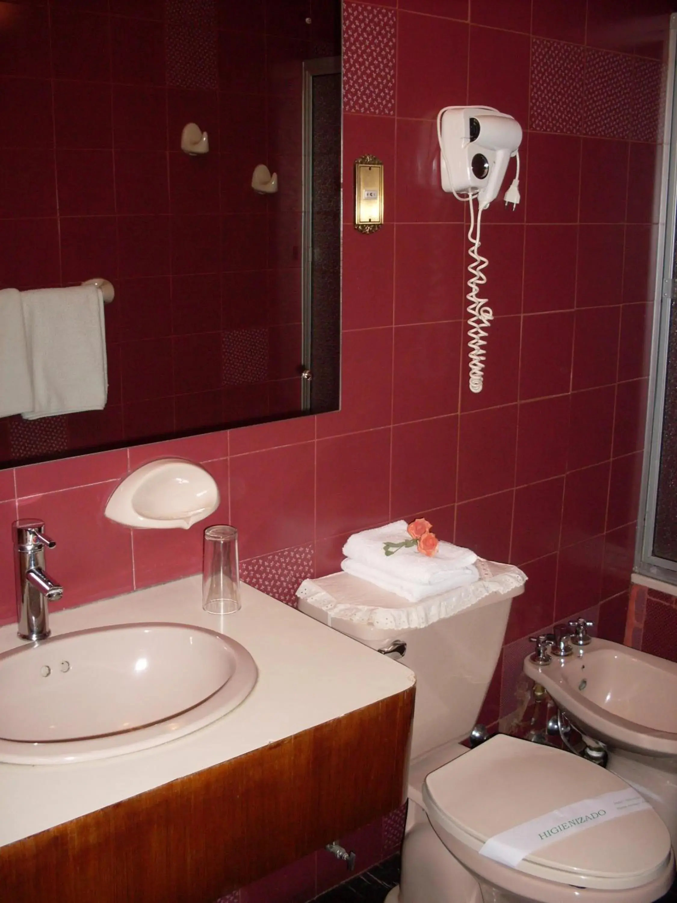 Twin Room in Hotel Mercurio Twin Room in Hotel Mercurio