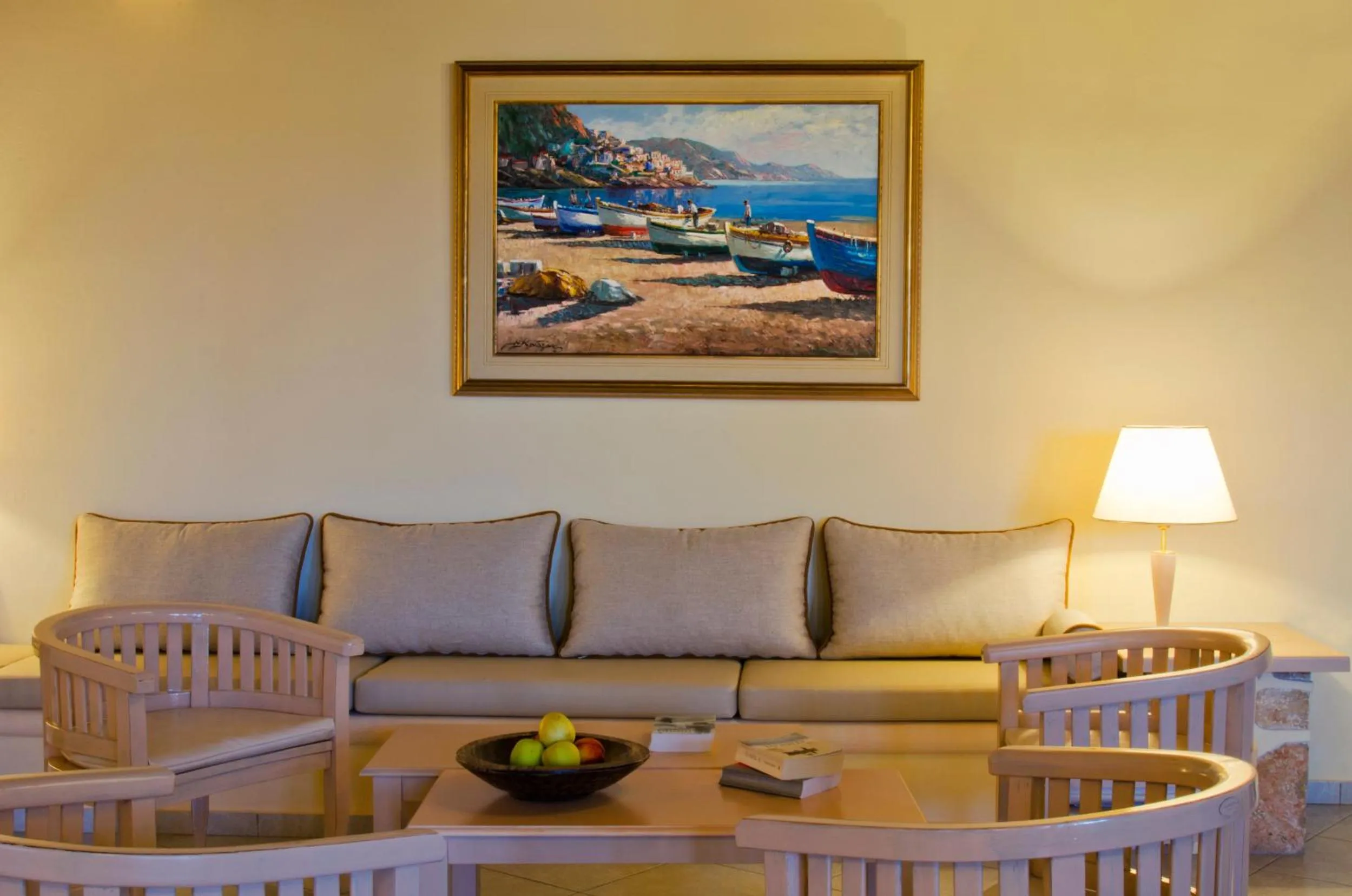 Communal lounge/ TV room in Kallisti Hotel