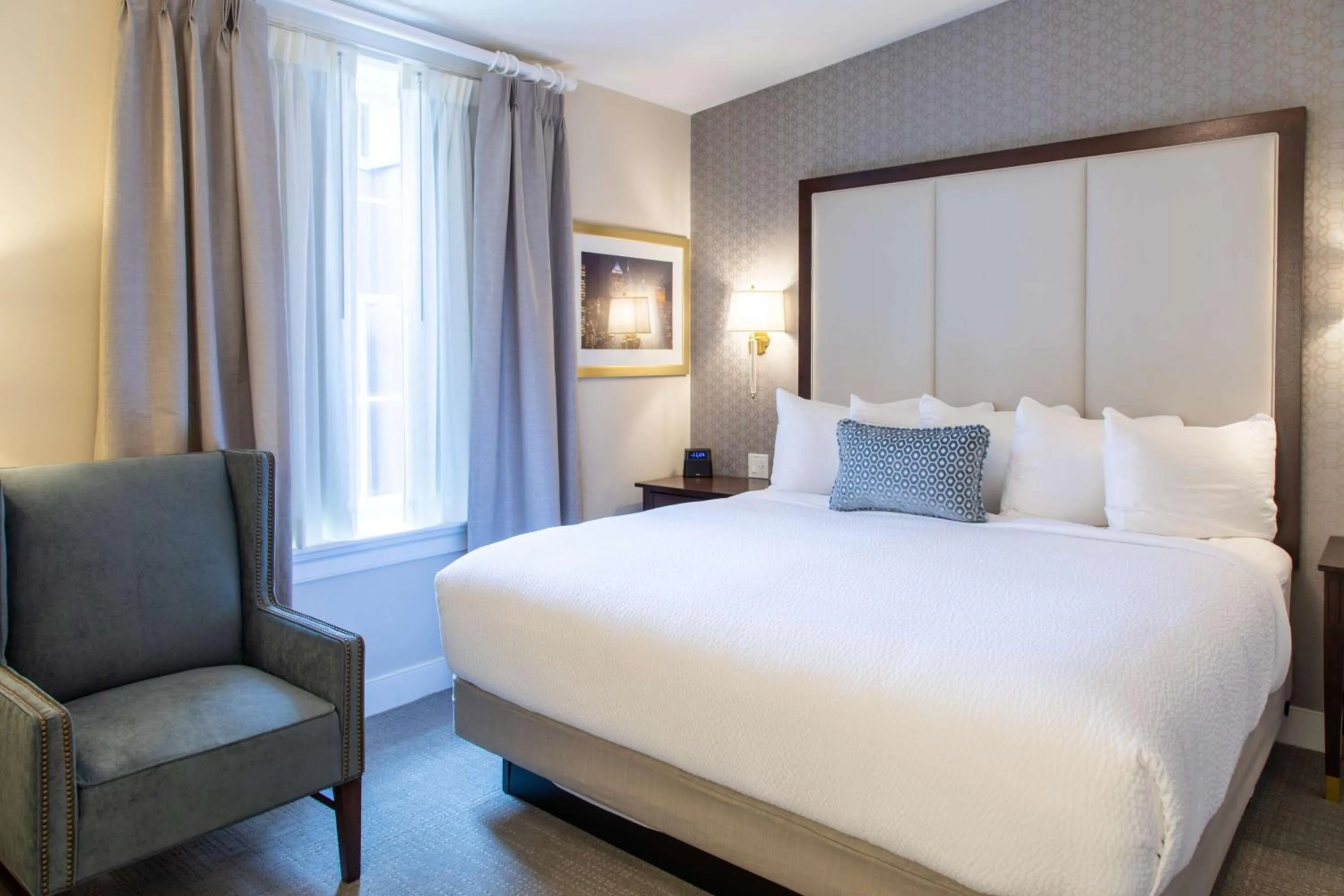 Bedroom, Bed in Independence Park Hotel, BW Premier Collection