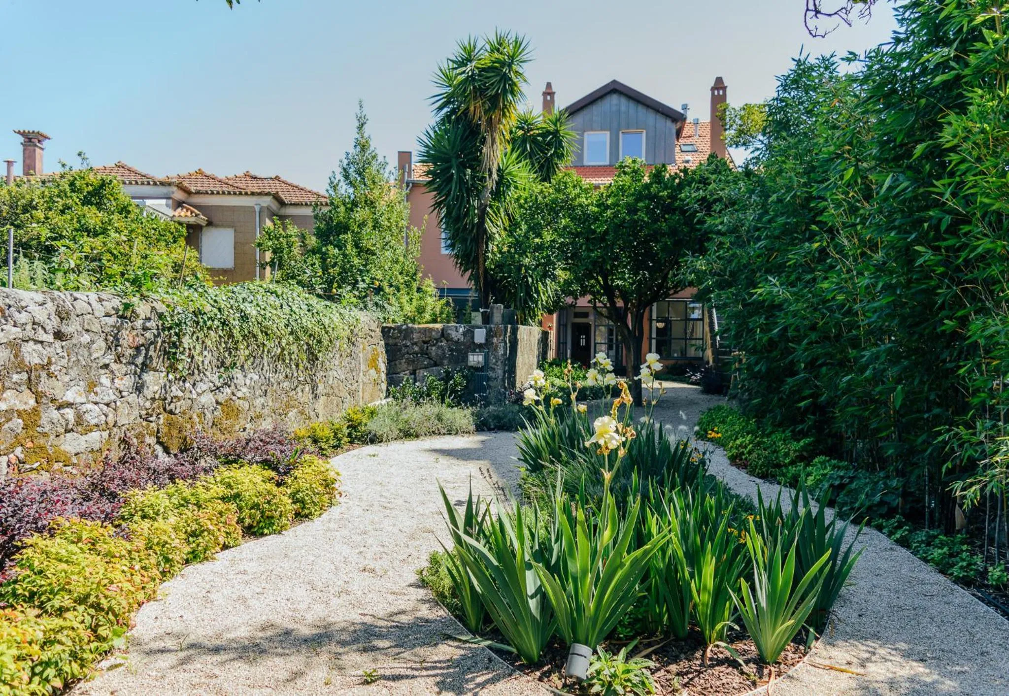 Queen's Garden Hostel